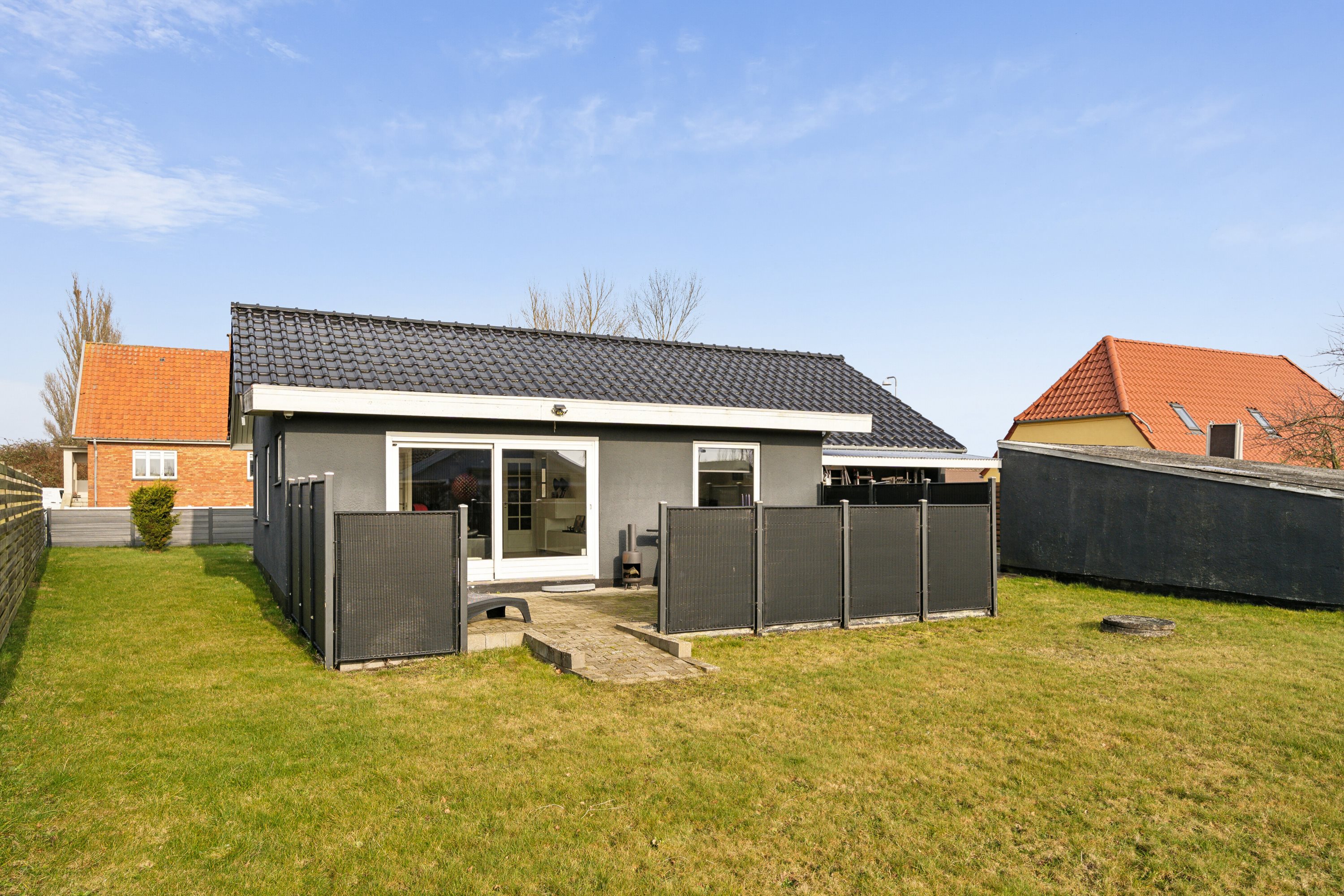 Fremhævet udendørs billede i fuldskærmstilstand. Billede af Borsvinget 30, Bullerup, 5320 Agedrup