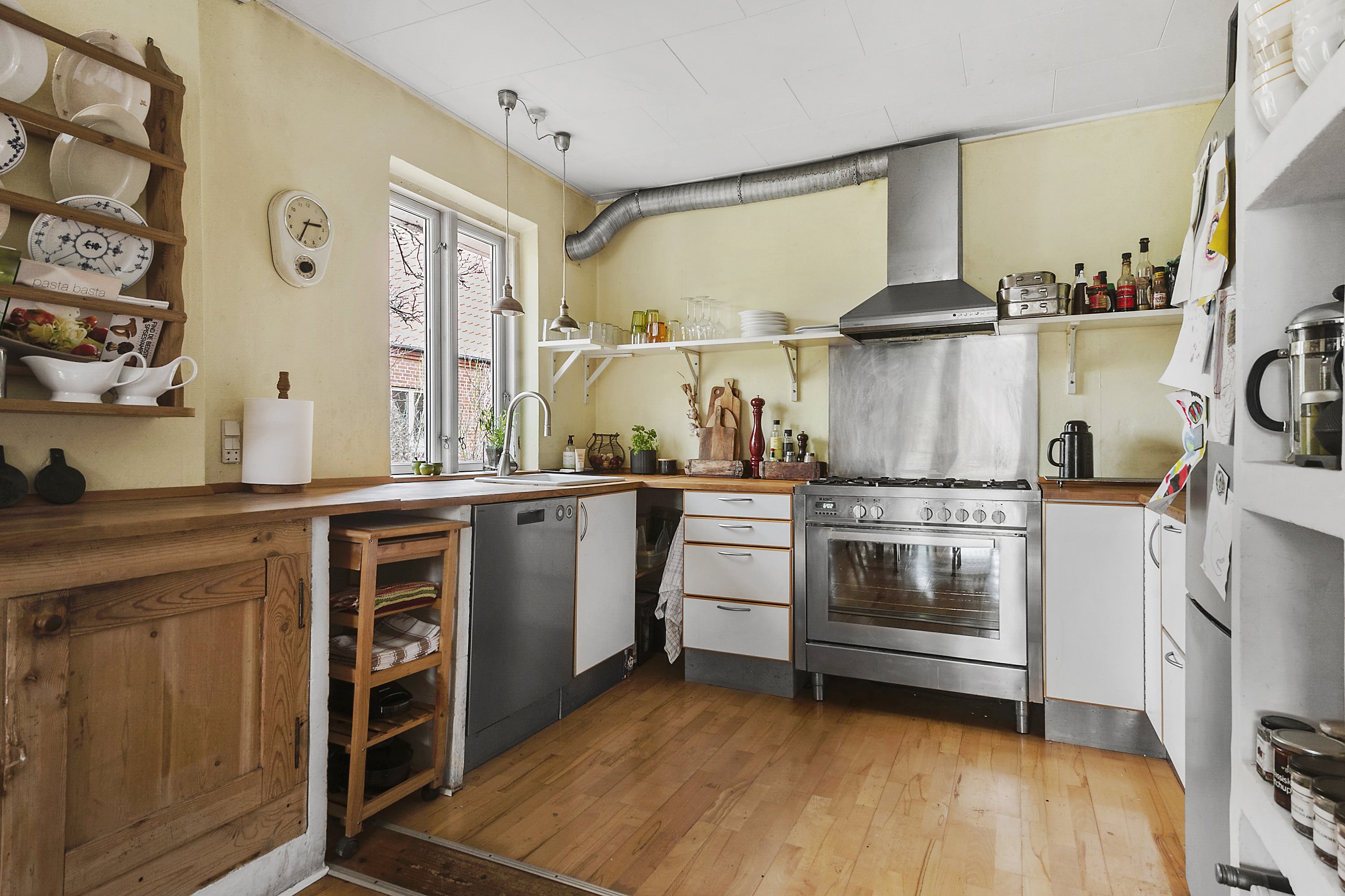 Fremhævet køkken billede i fuldskærmstilstand. Billede af Skolegade 17, Hou, 8300 Odder