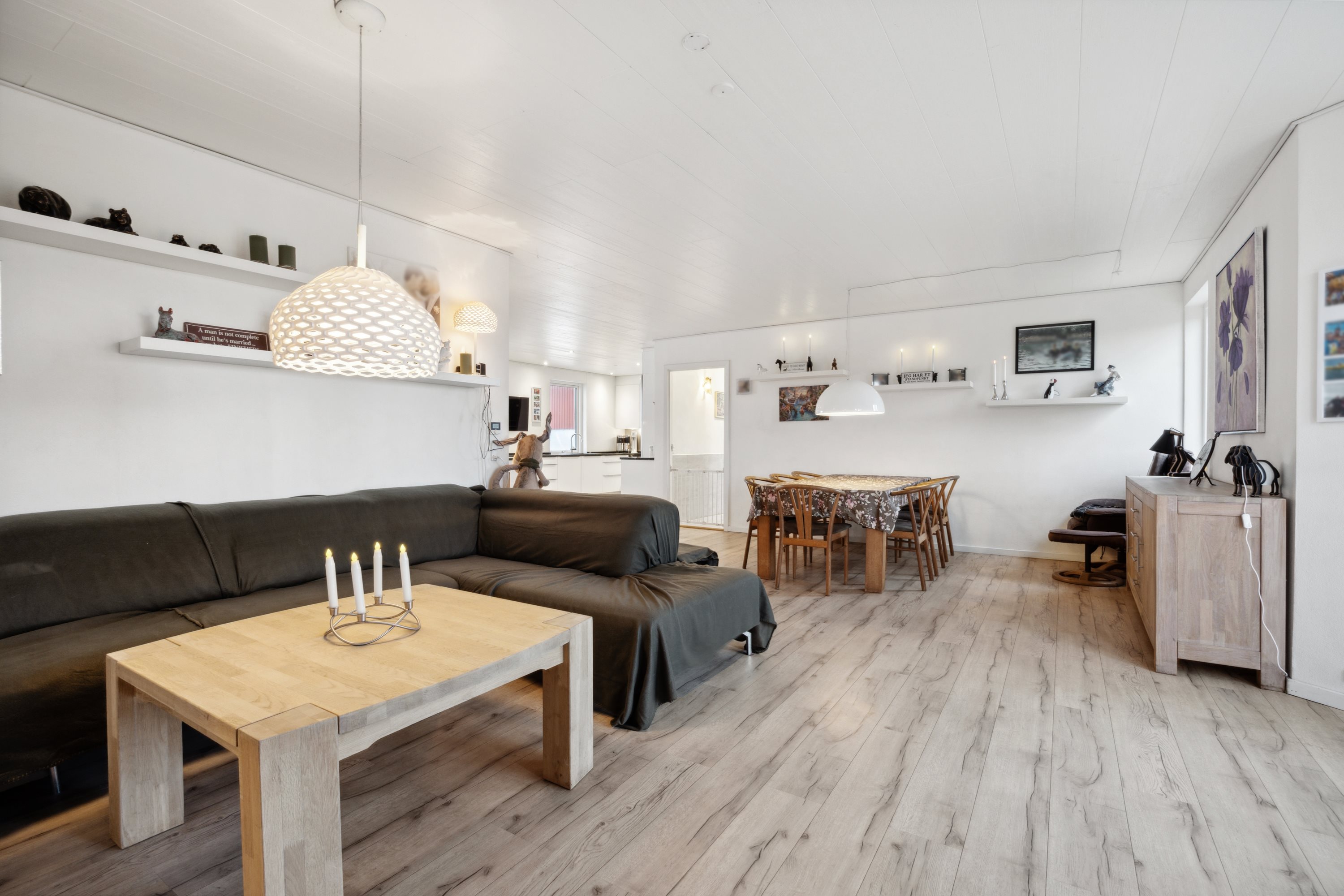 Fremhævet stue billede i fuldskærmstilstand. Billede af Dyndetvej 9, 4140 Borup