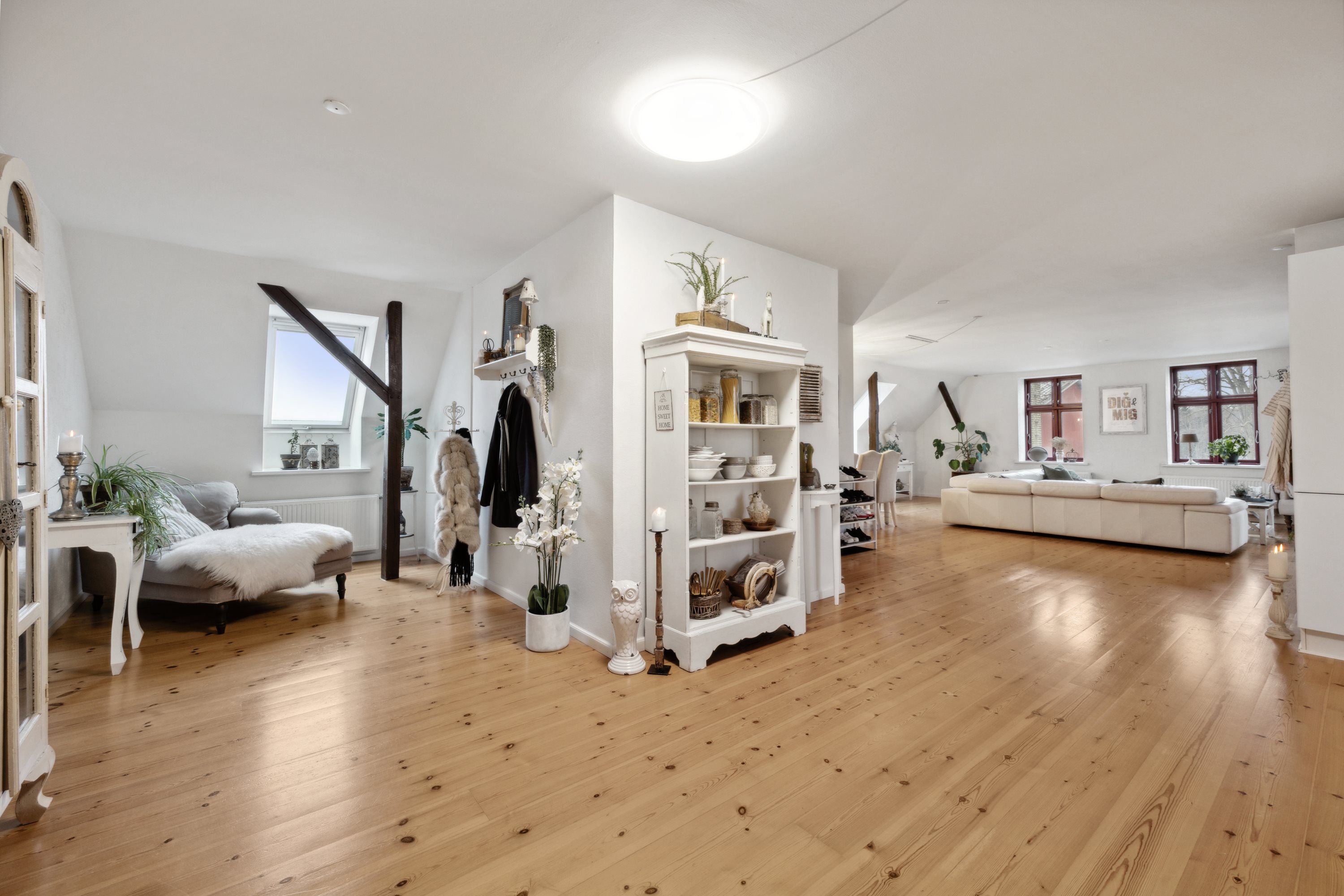 Fremhævet stue billede i fuldskærmstilstand. Billede af Dyndetvej 9, 4140 Borup