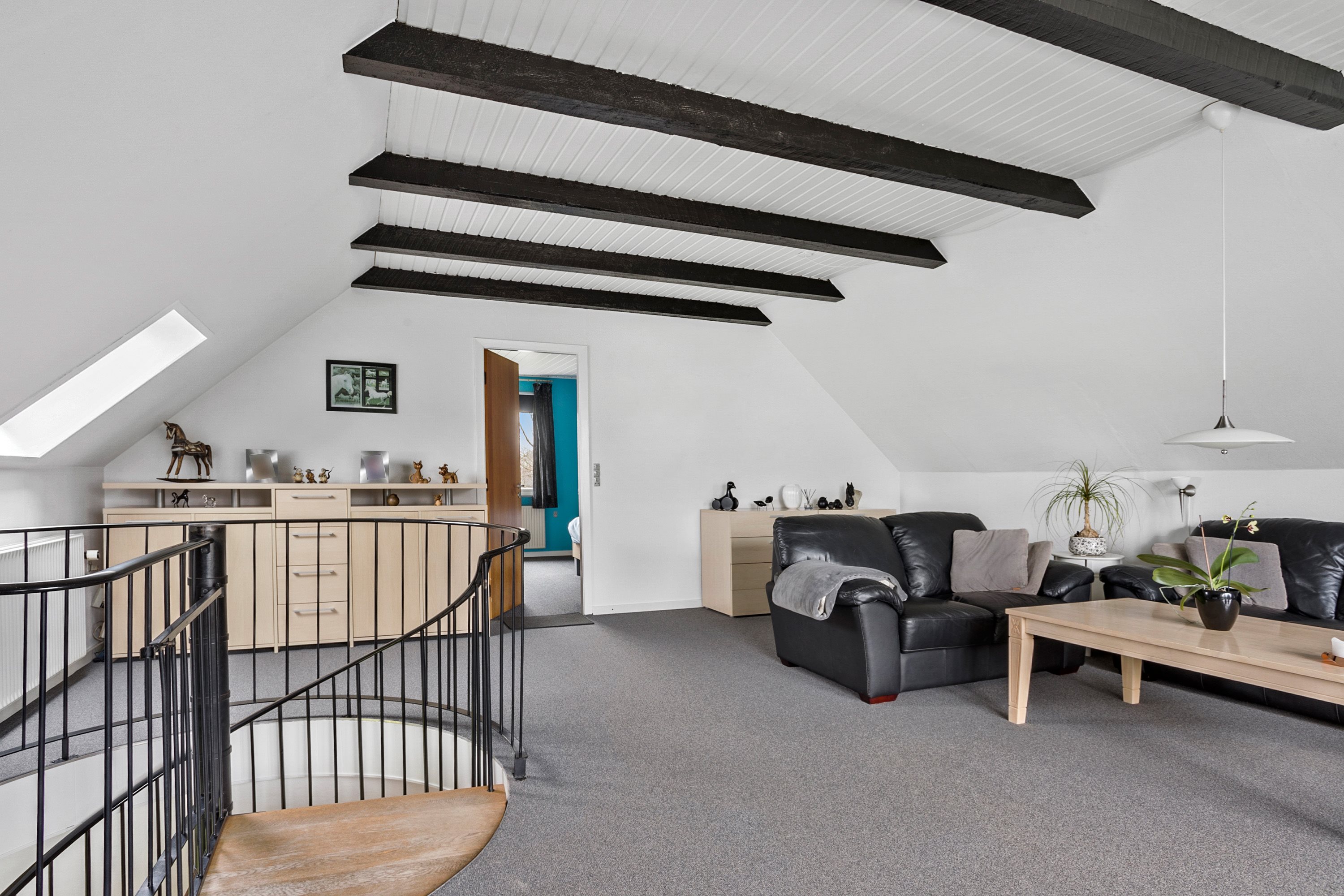 Fremhævet stue billede i fuldskærmstilstand. Billede af Bækkevej 12, 6621 Gesten