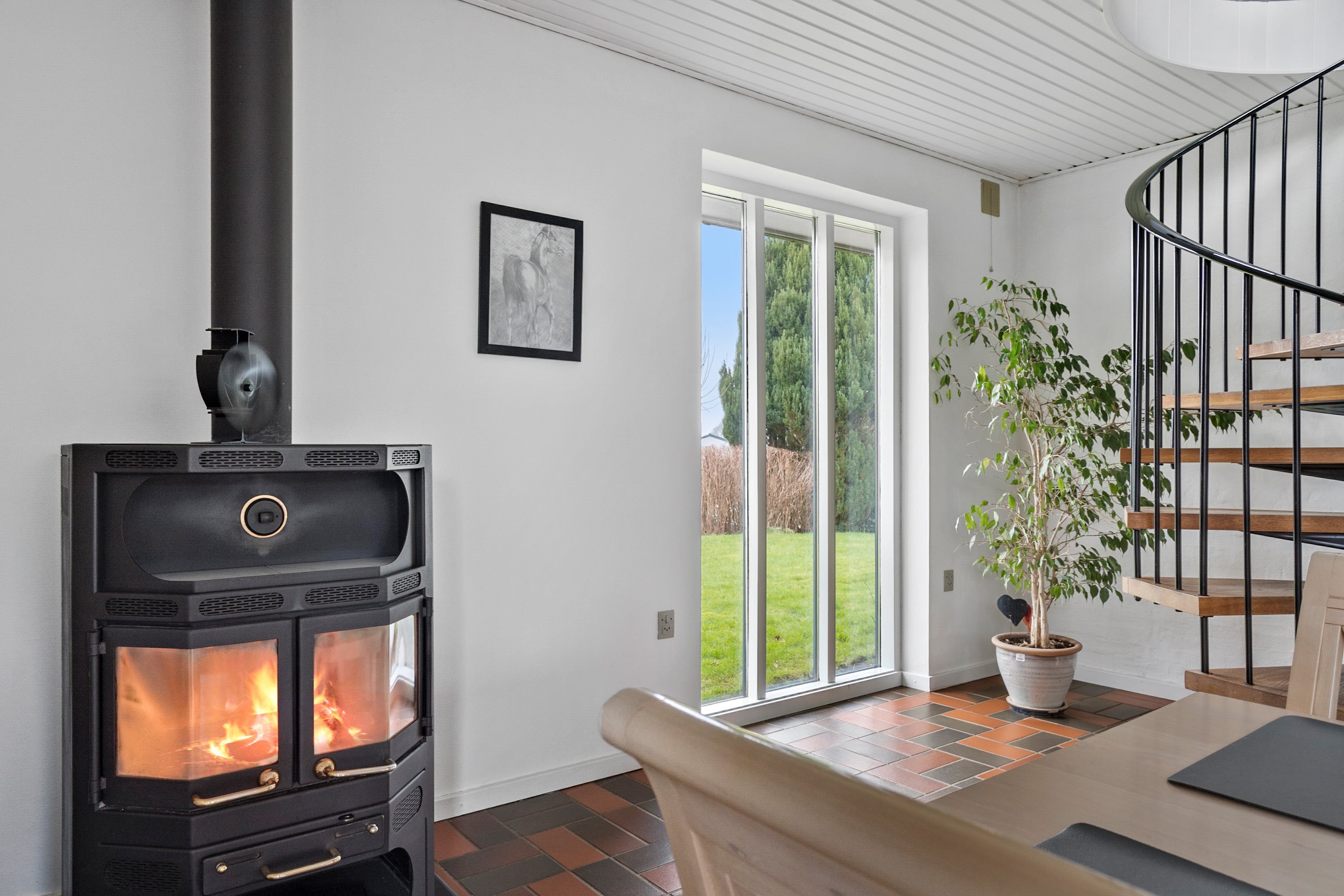 Fremhævet stue billede i fuldskærmstilstand. Billede af Bækkevej 12, 6621 Gesten