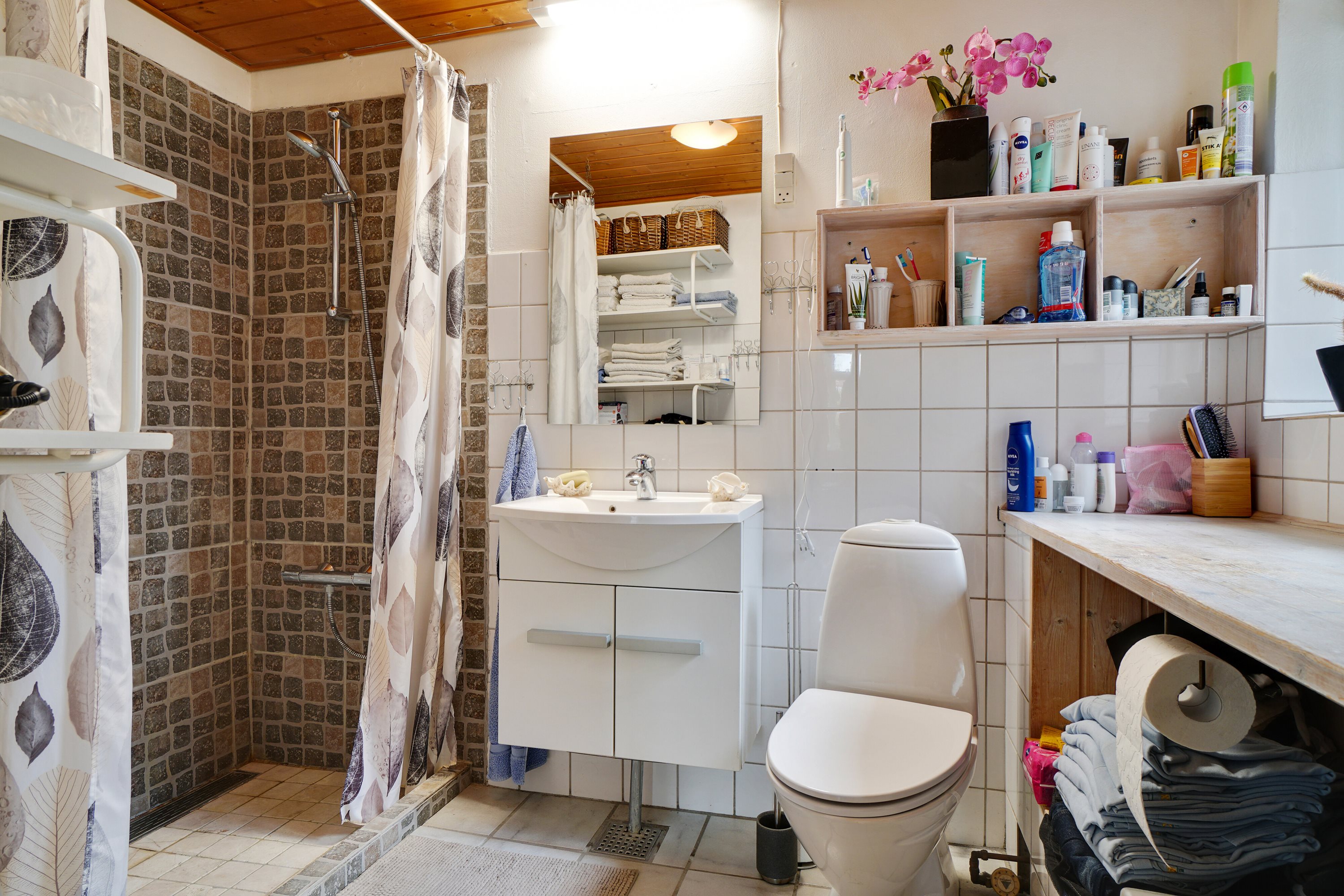 Fremhævet badeværelse billede i fuldskærmstilstand. Billede af Grønvej 20, 4700 Næstved