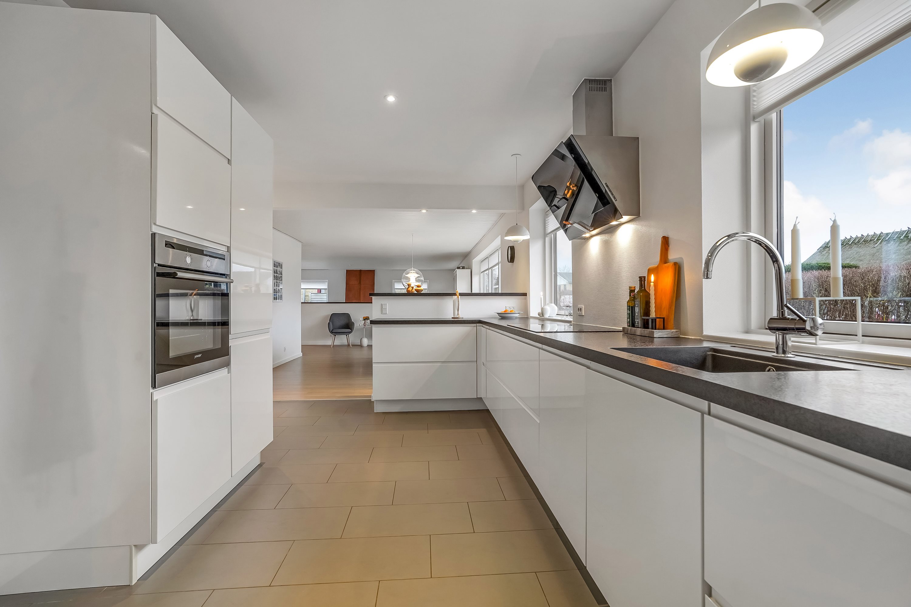 Fremhævet køkken billede i fuldskærmstilstand. Billede af Nygade 30, 5592 Ejby