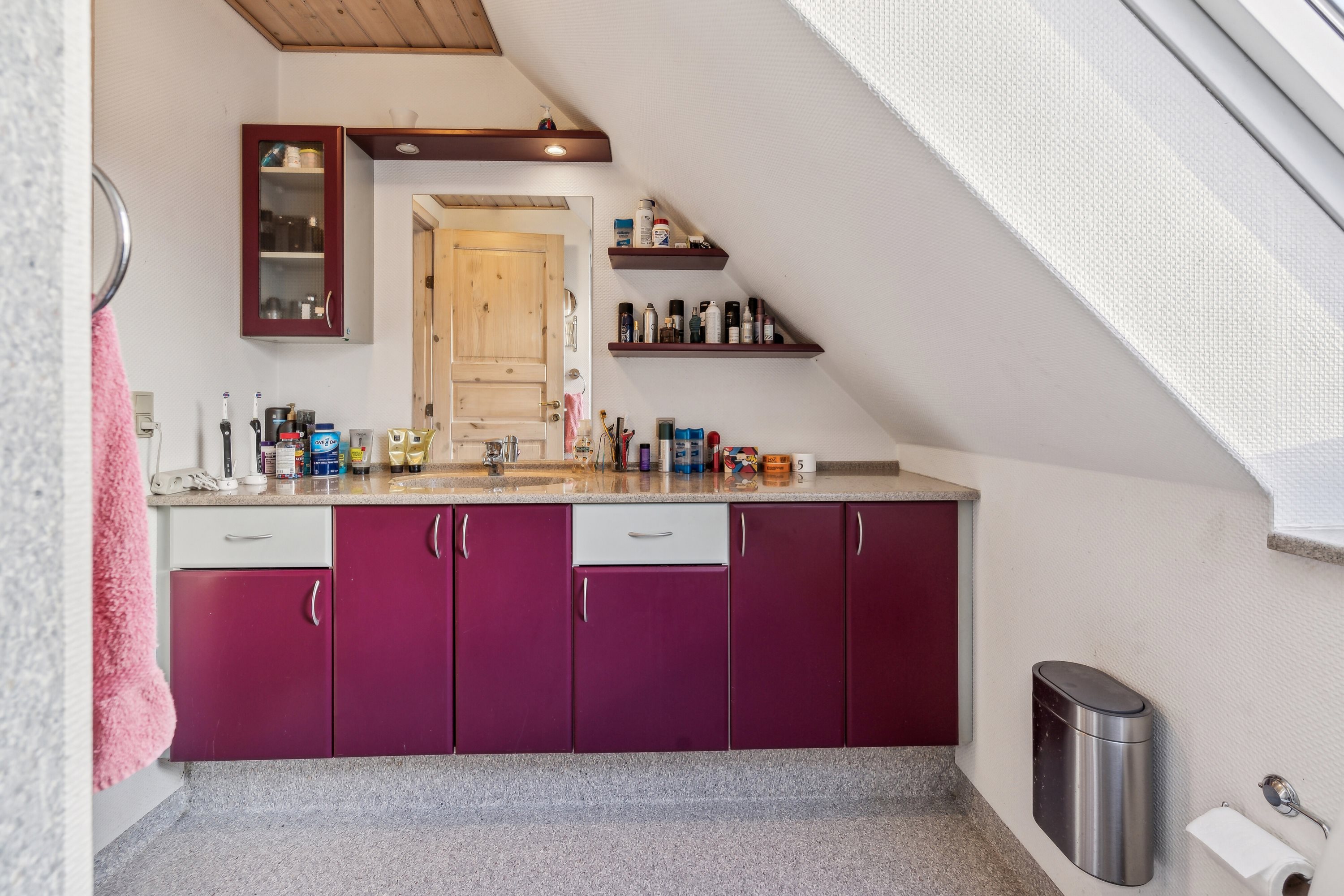 Fremhævet badeværelse billede i fuldskærmstilstand. Billede af Dyrkobbel 148, 6300 Gråsten