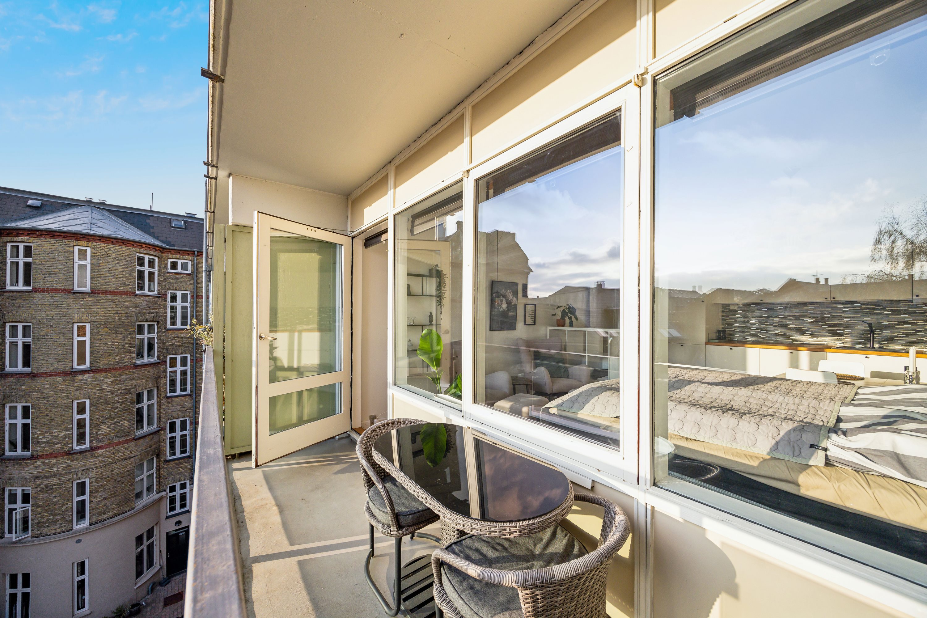 Fremhævet altan billede i fuldskærmstilstand. Billede af Gammel Kongevej 151, 4. 1., 1850 Frederiksberg C