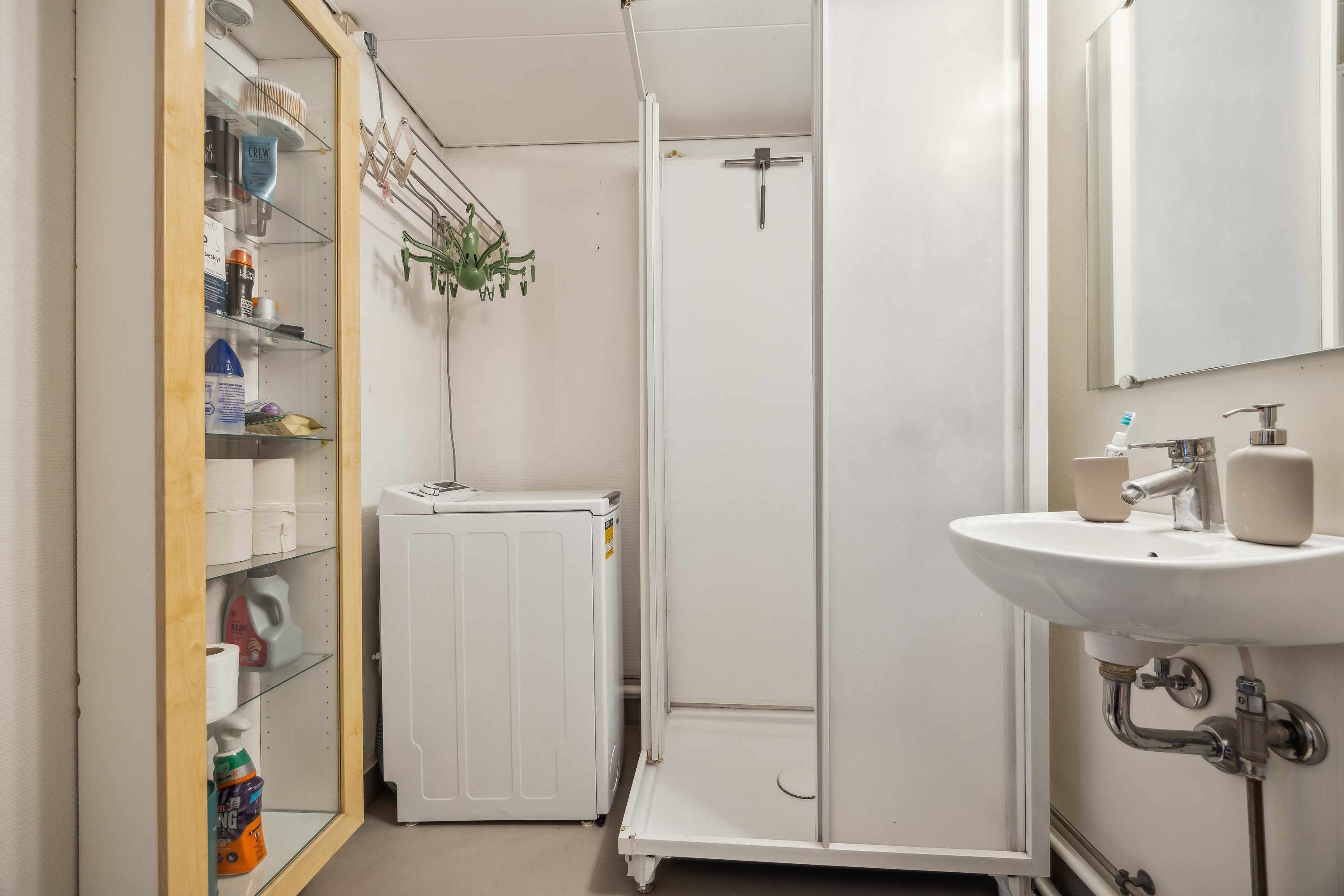 Fremhævet badeværelse billede i fuldskærmstilstand. Billede af Gammel Kongevej 151, 4. 1., 1850 Frederiksberg C