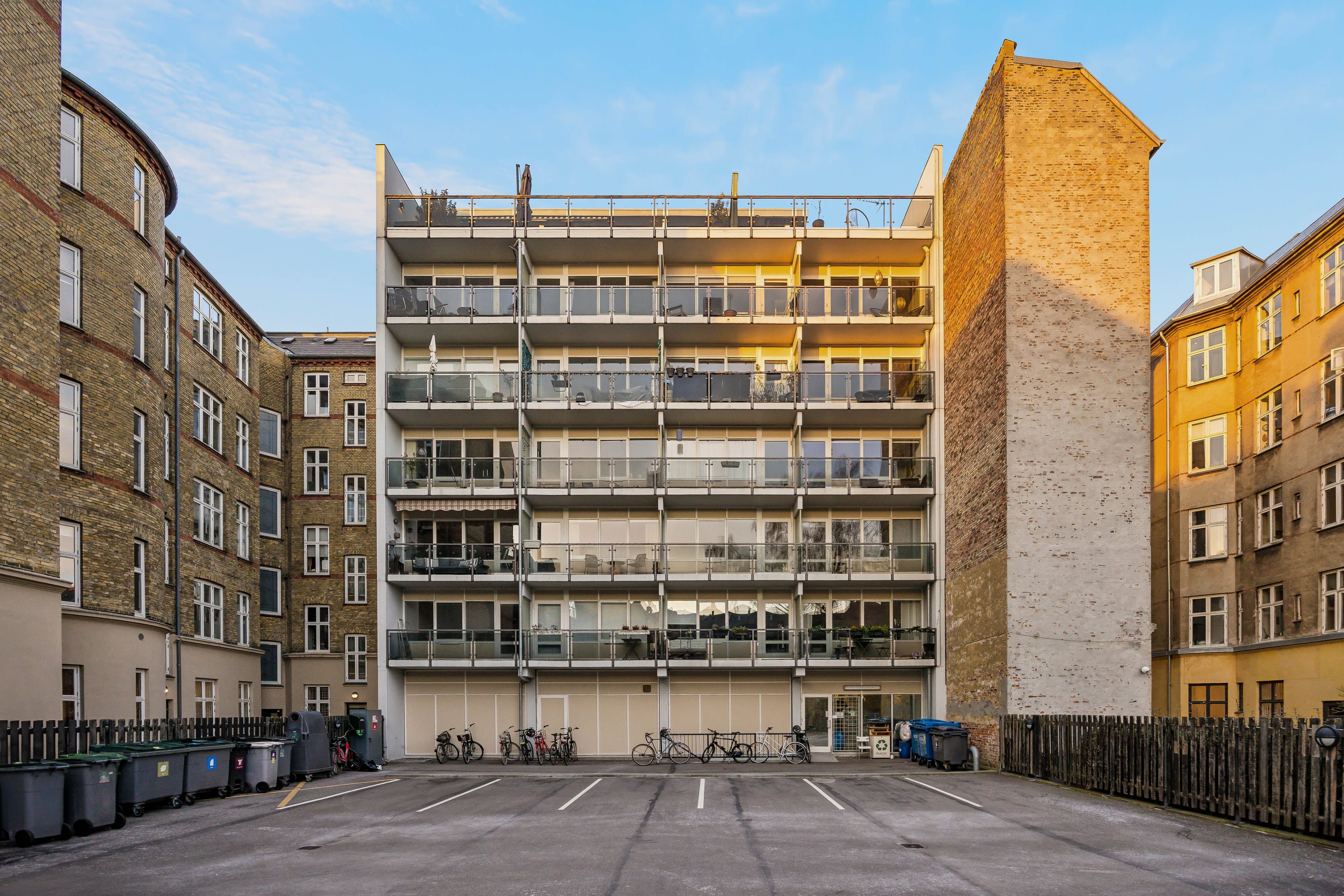 Fremhævet ejendom 1 billede i fuldskærmstilstand. Billede af Gammel Kongevej 151, 4. 1., 1850 Frederiksberg C