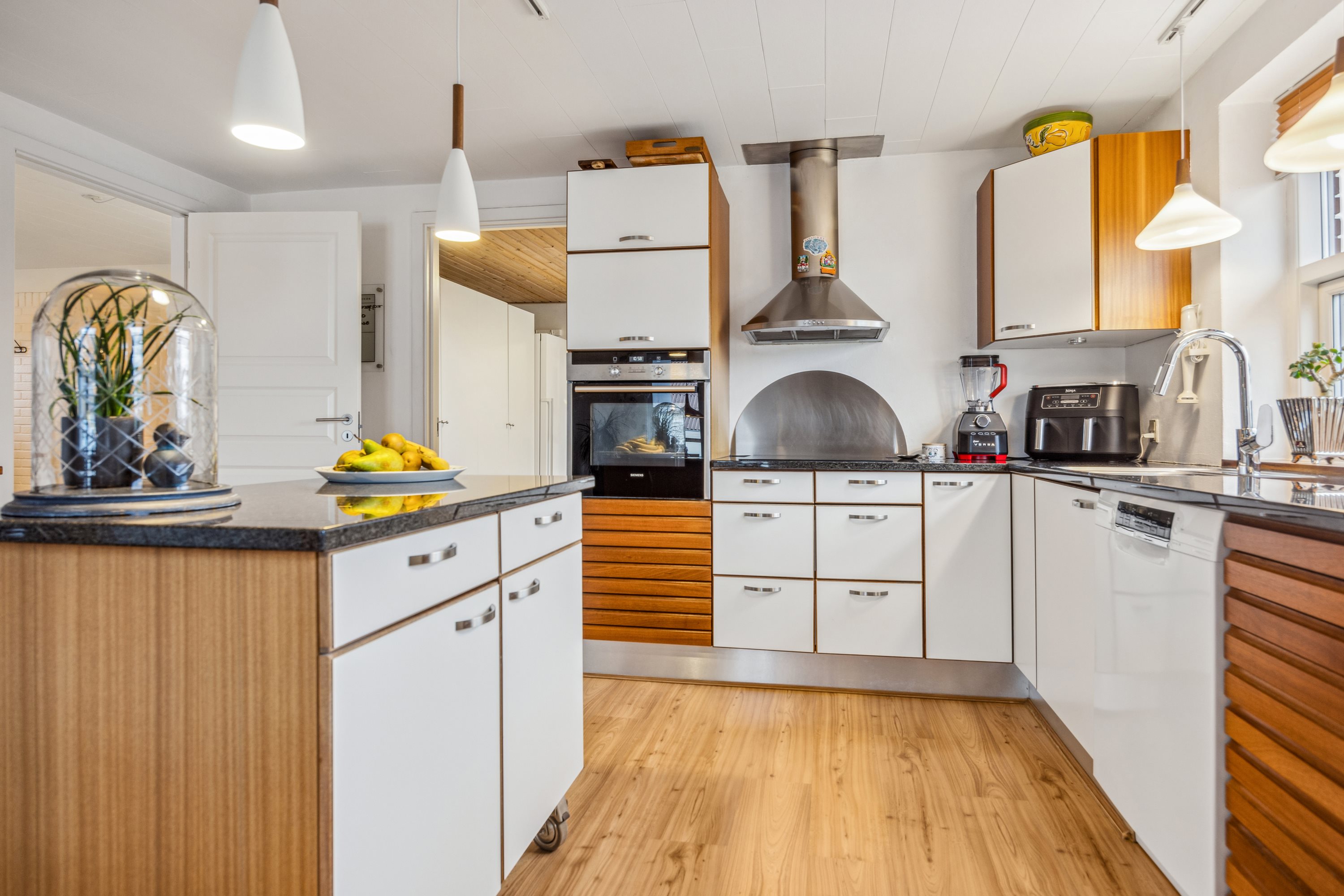 Miniaturebillede 1: køkken. Billede af Tranekær 48, Vester Hassing, 9310 Vodskov