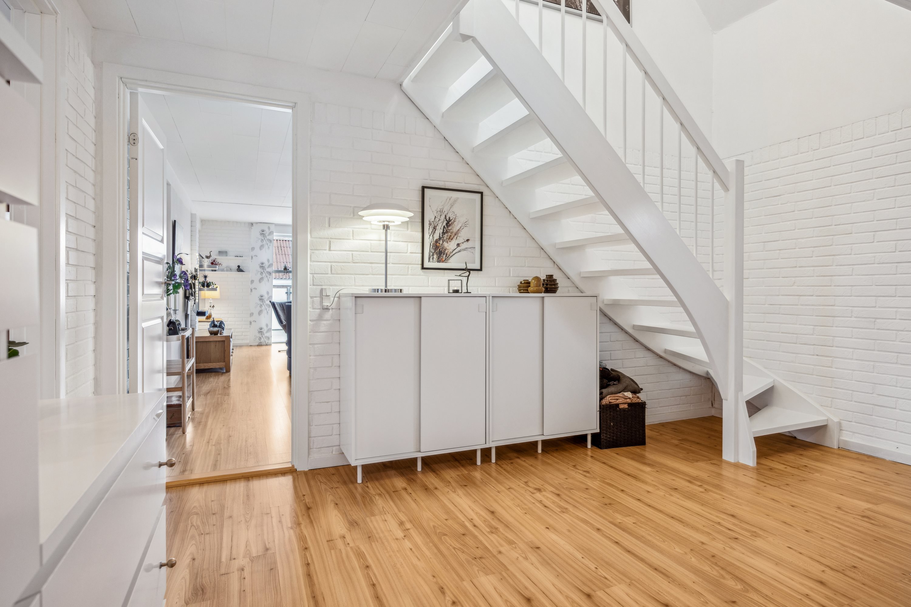 Fremhævet hall billede i fuldskærmstilstand. Billede af Tranekær 48, Vester Hassing, 9310 Vodskov