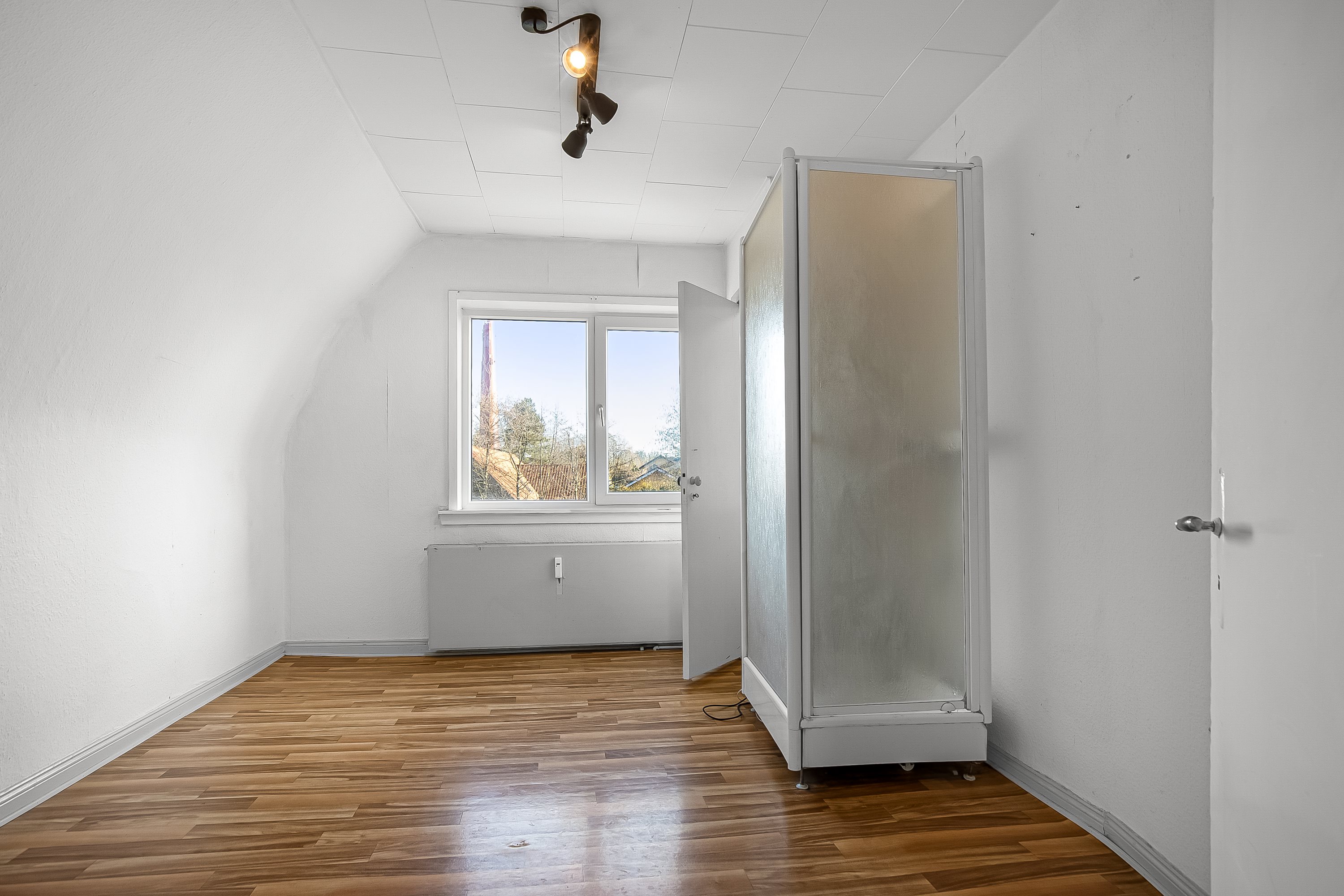 Fremhævet 1. sal billede i fuldskærmstilstand. Billede af Søndervang 17, 6000 Kolding