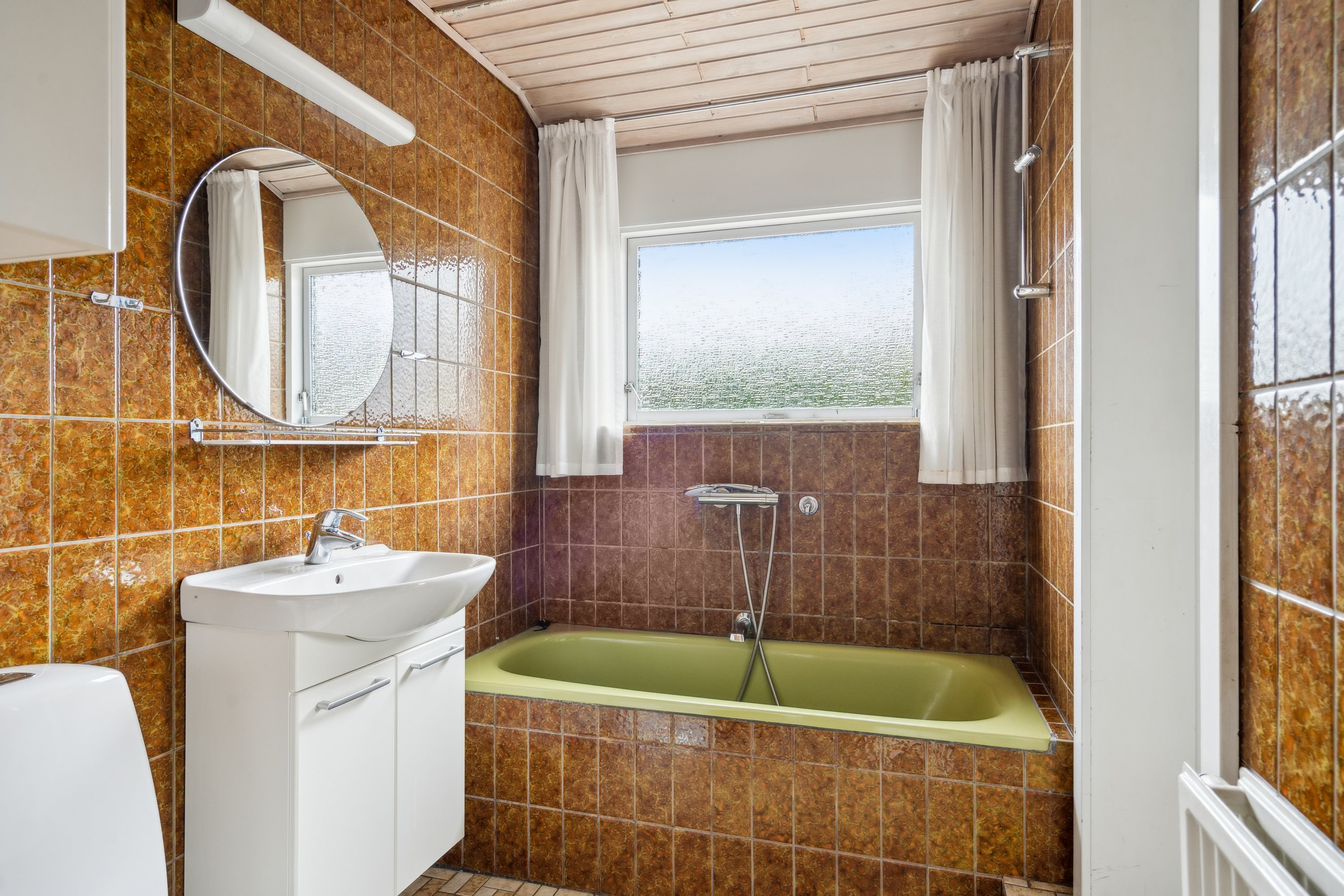 Fremhævet badeværelse billede i fuldskærmstilstand. Billede af Spliidsvej 33, 9990 Skagen