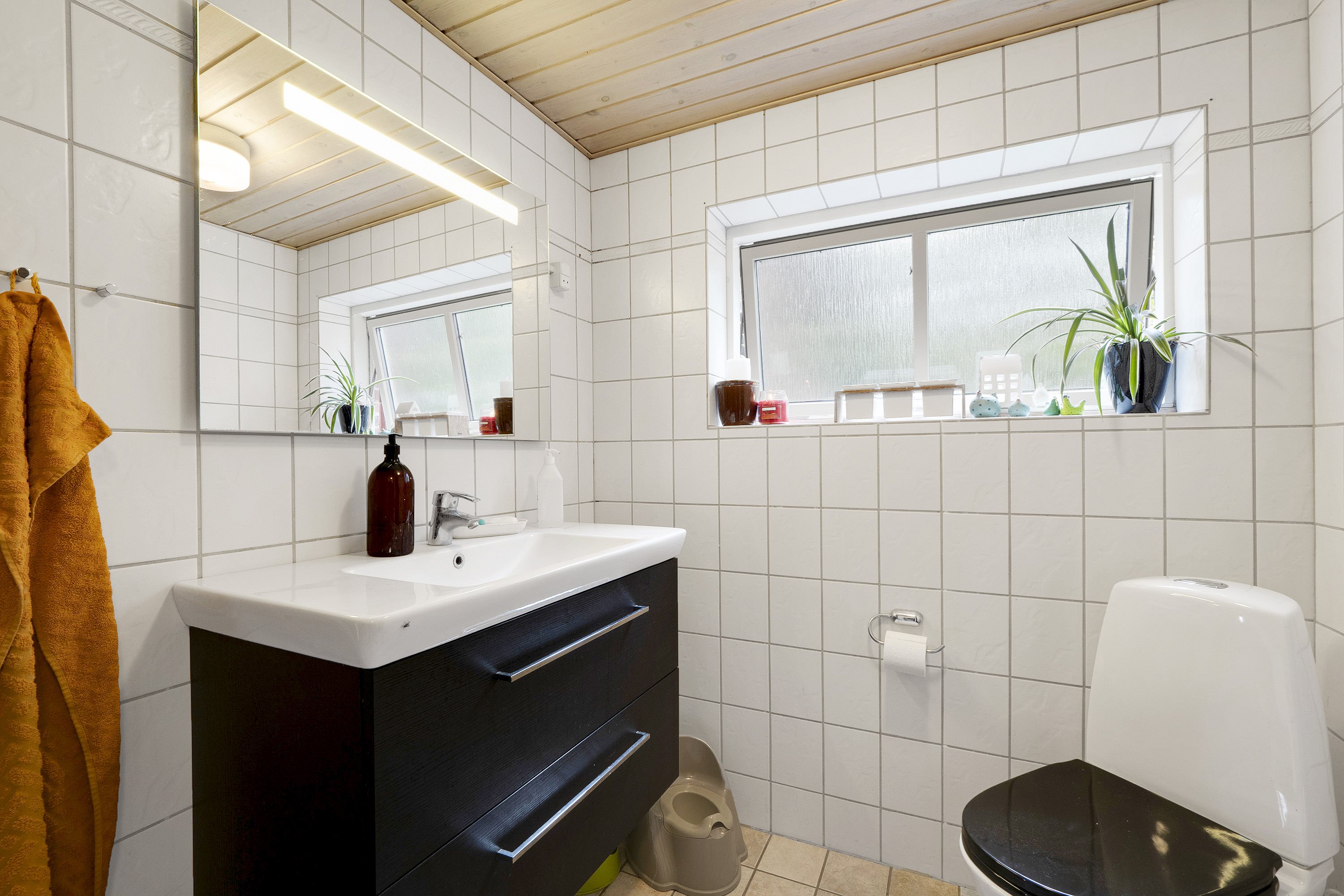 Fremhævet badeværelse billede i fuldskærmstilstand. Billede af Brundvej 1D, Brund, 7700 Thisted