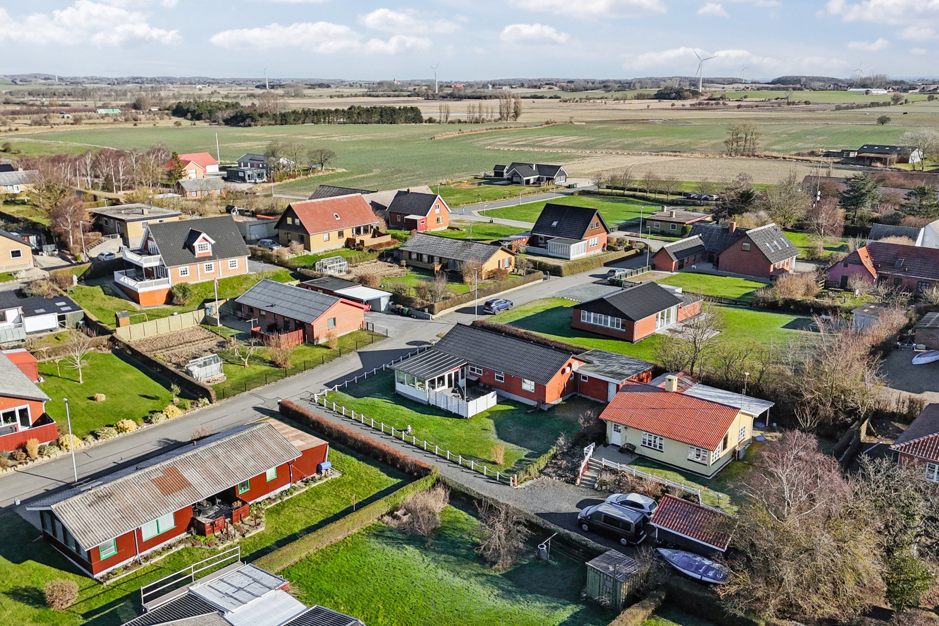 Fremhævet luftfoto billede i fuldskærmstilstand. Billede af Bakkevej 3, 5935 Bagenkop