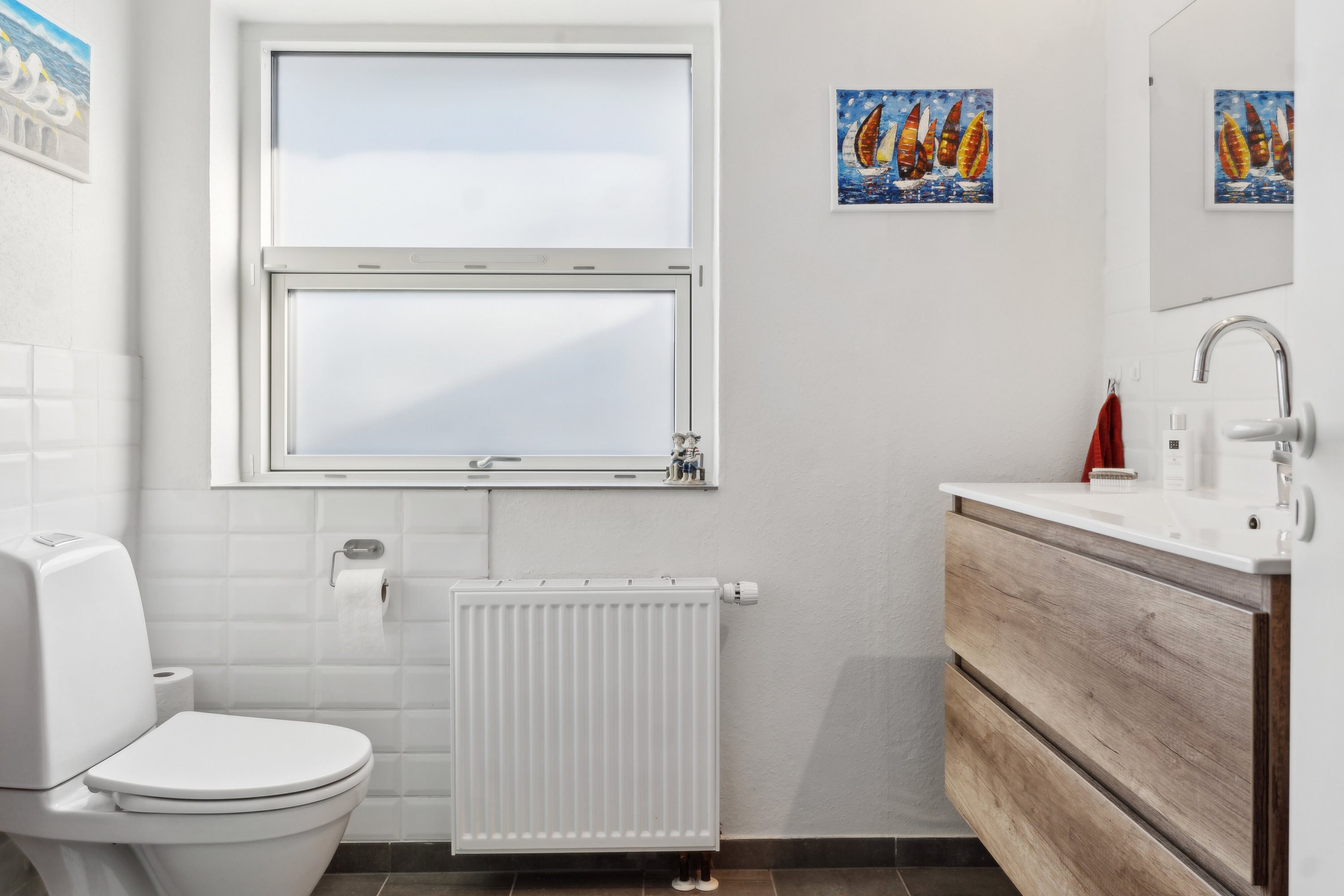 Fremhævet badeværelse billede i fuldskærmstilstand. Billede af Bakkevej 3, 5935 Bagenkop