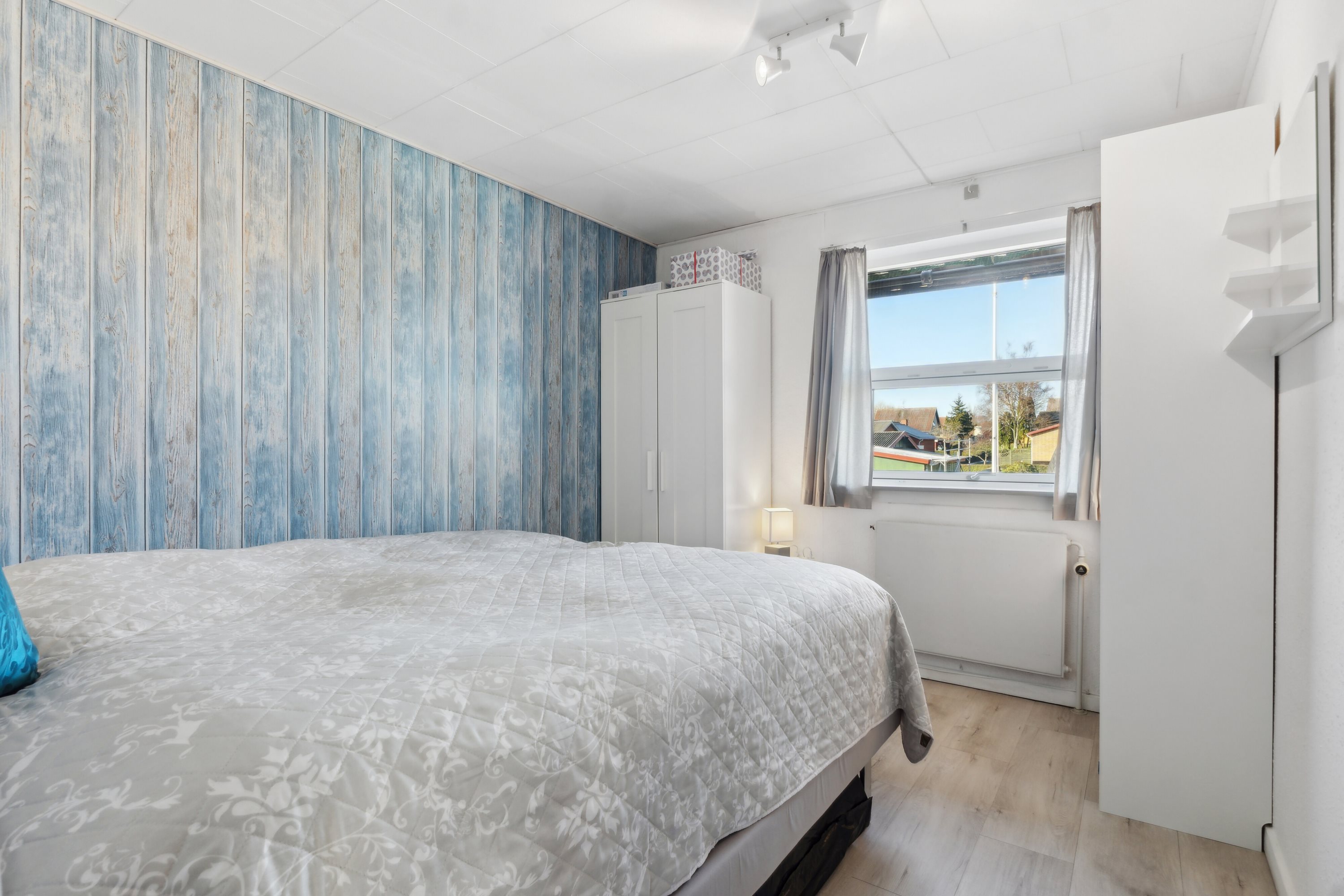 Fremhævet soveværelse billede i fuldskærmstilstand. Billede af Bakkevej 3, 5935 Bagenkop