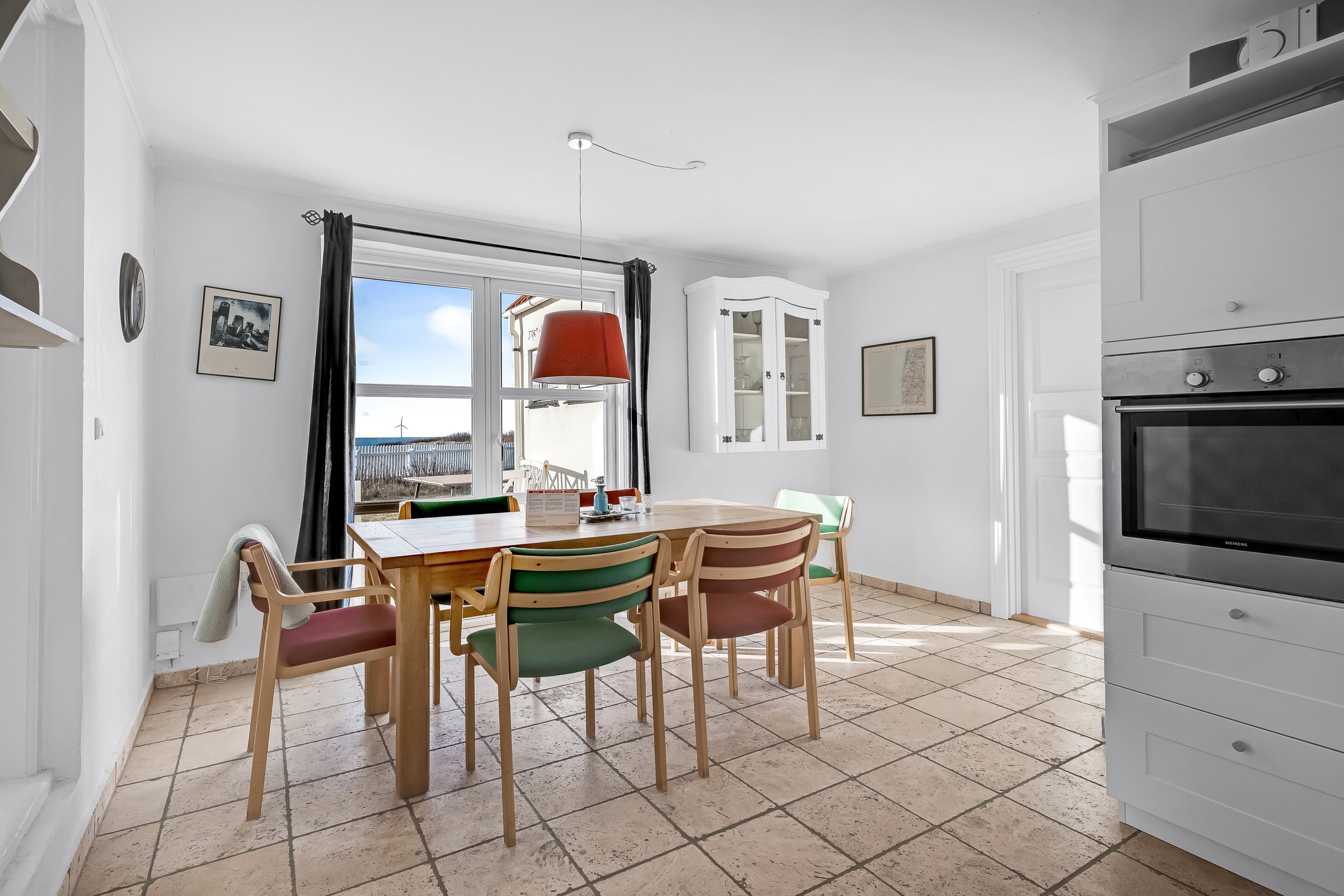 Fremhævet andet billede i fuldskærmstilstand. Billede af Vesterhavsgade 1, Ferring, 7620 Lemvig