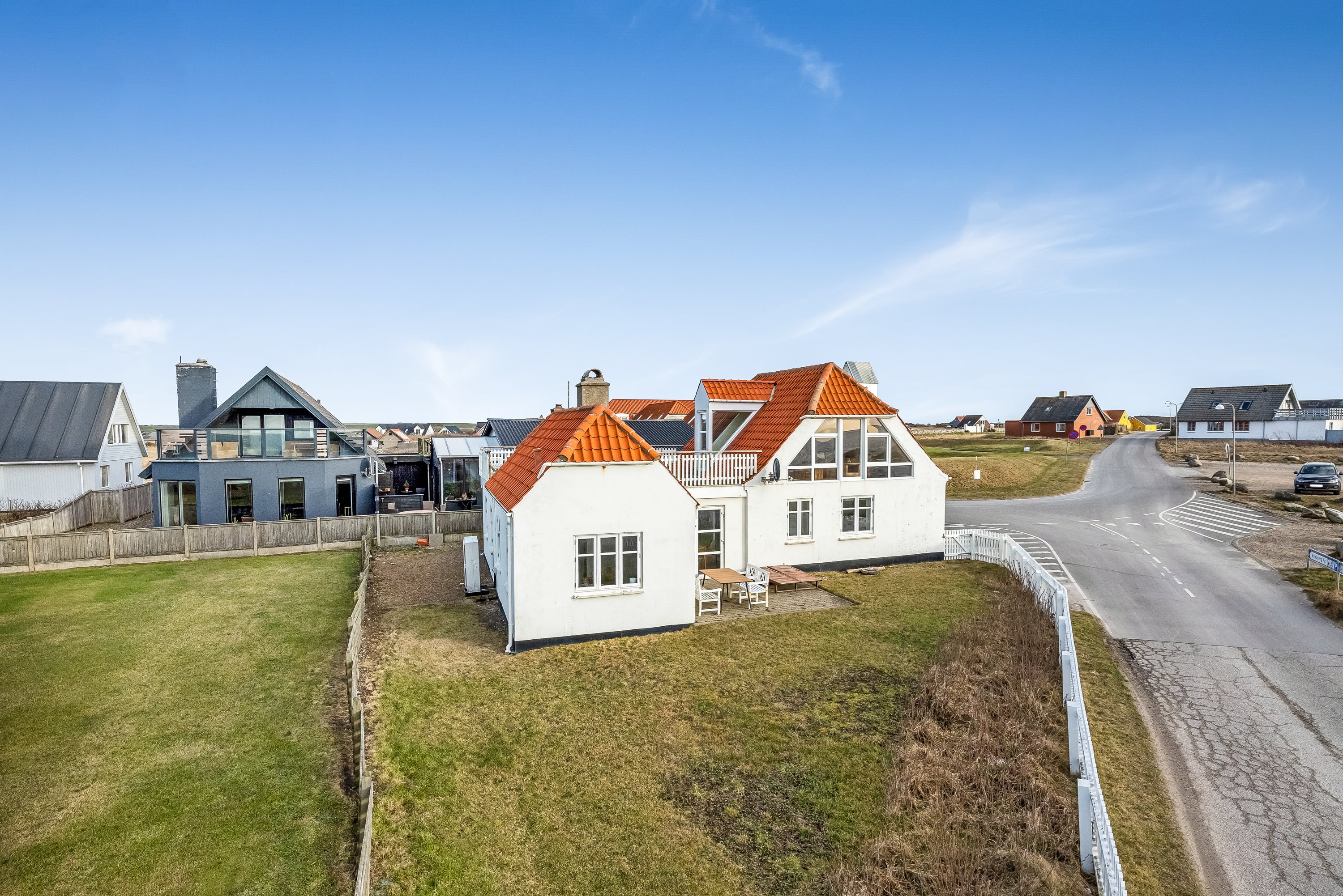 Fremhævet ejendommen billede i fuldskærmstilstand. Billede af Vesterhavsgade 1, Ferring, 7620 Lemvig