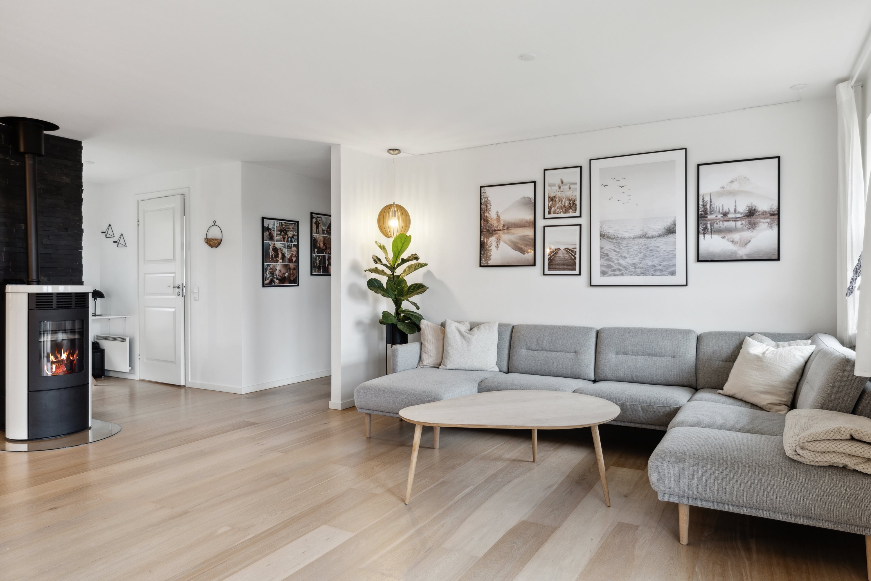 Fremhævet stue billede i fuldskærmstilstand. Billede af Garbeled 12, Årslev, 5792 Årslev