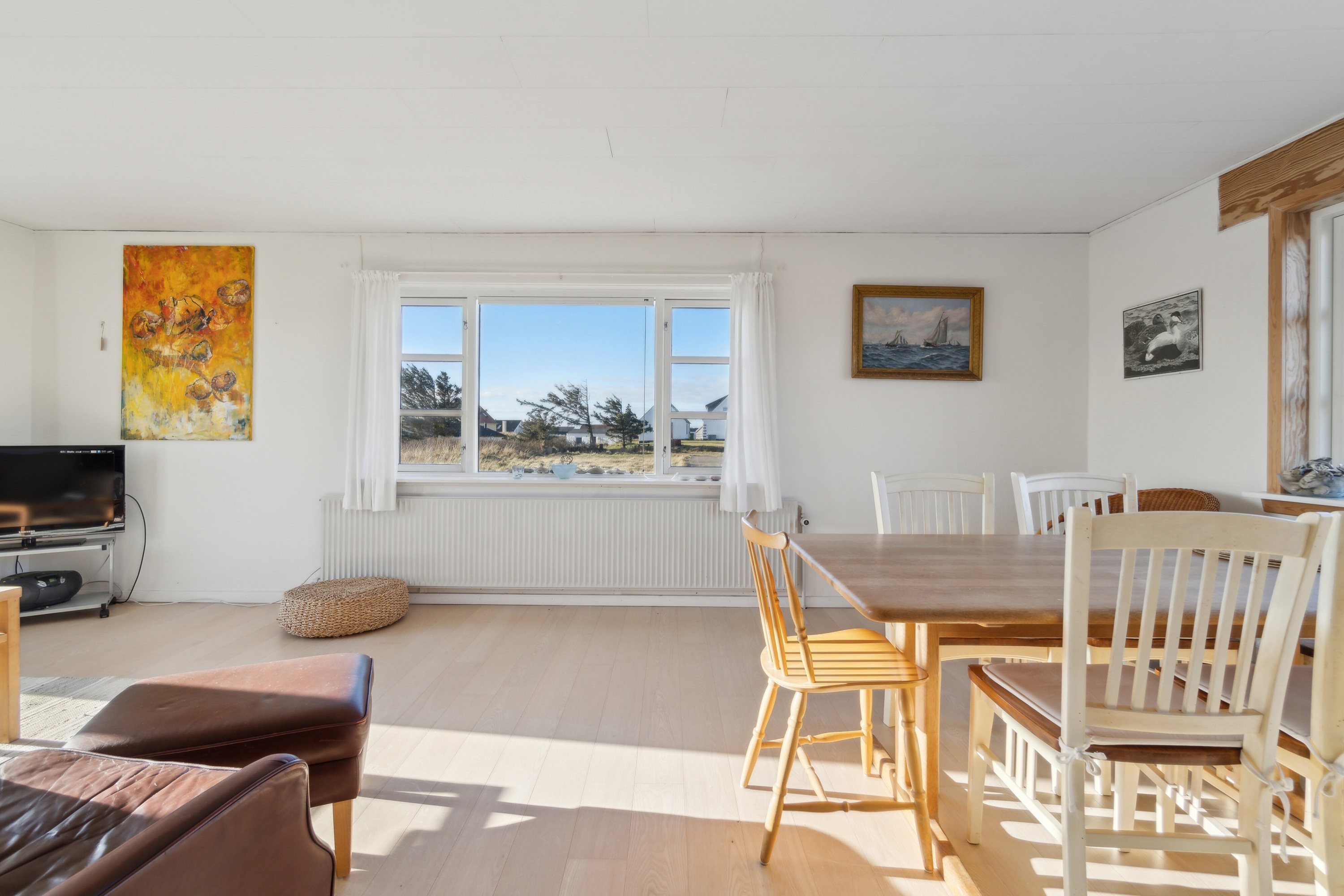 Fremhævet spisestue billede i fuldskærmstilstand. Billede af Sandnæshagevej 10, Lildstrand, 7741 Frøstrup