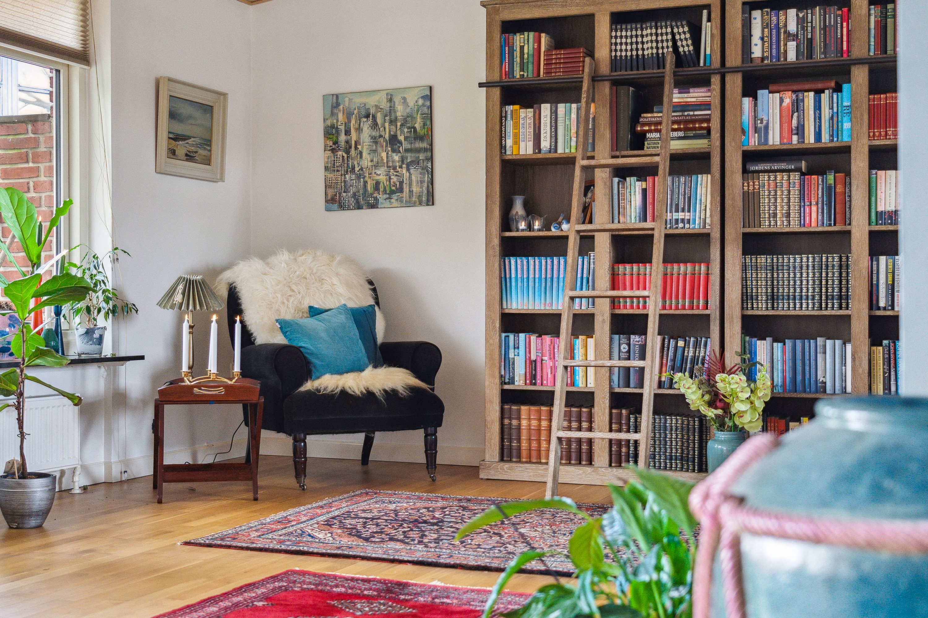 Fremhævet stue billede i fuldskærmstilstand. Billede af Springvandspladsen 4, Als, 9560 Hadsund