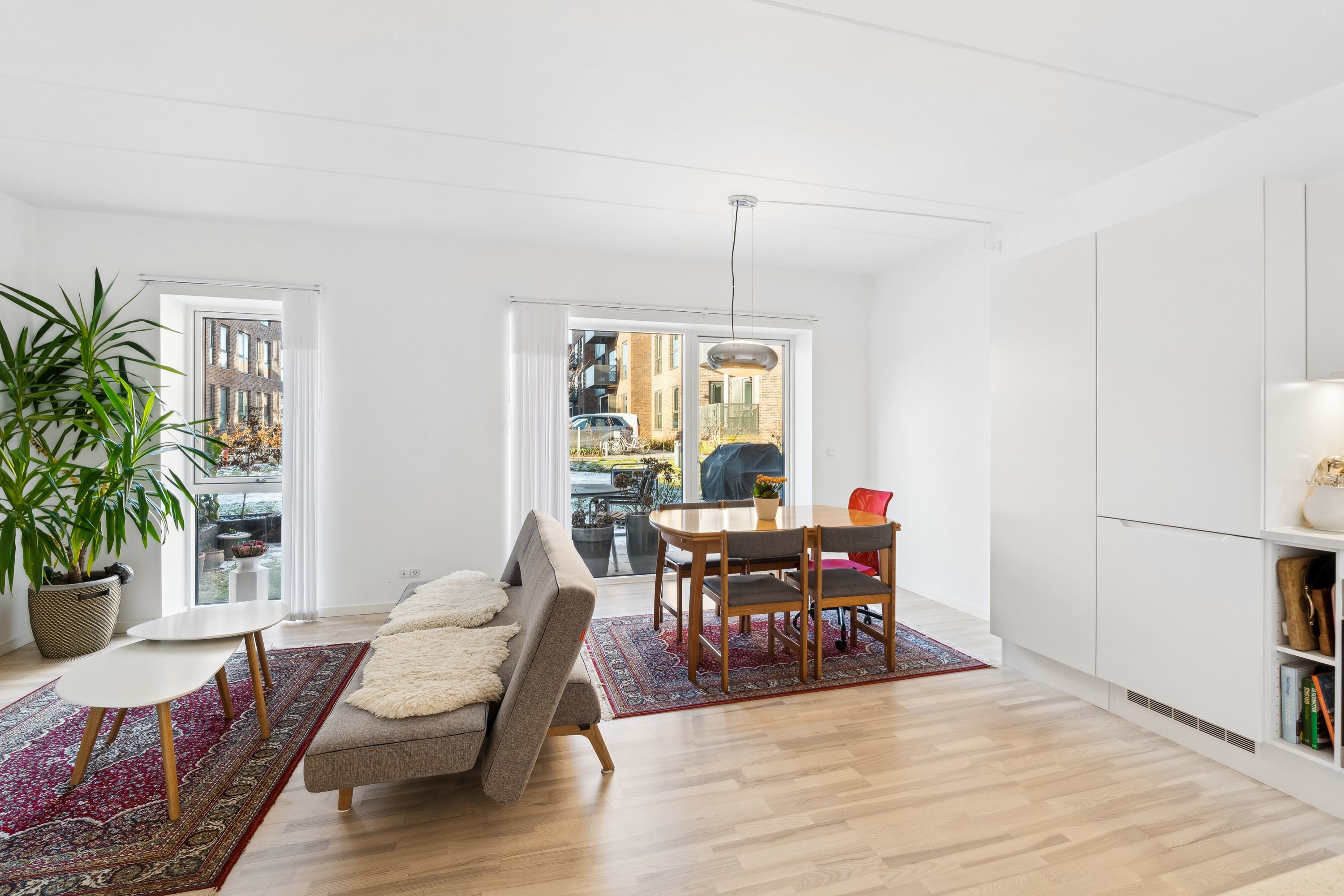 Fremhævet spisestue billede i fuldskærmstilstand. Billede af Kirkebjerg Parkvej 10D, st.. th., 2605 Brøndby