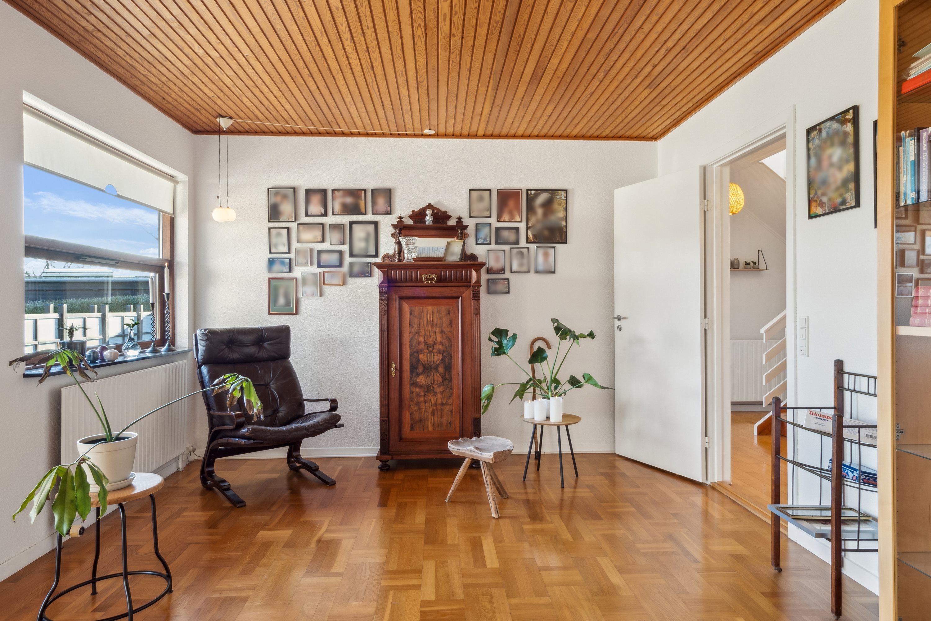 Fremhævet stue billede i fuldskærmstilstand. Billede af Græsmarken 11, 7900 Nykøbing M