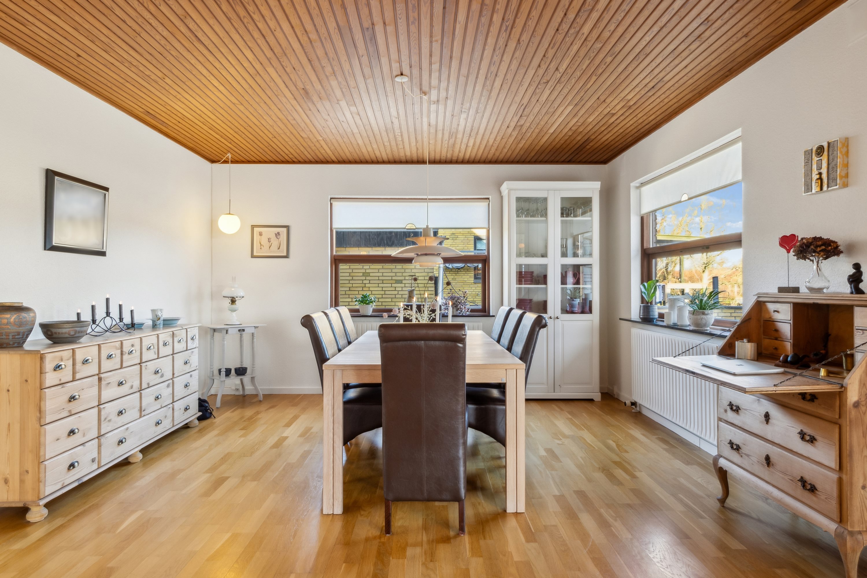 Fremhævet stue billede i fuldskærmstilstand. Billede af Græsmarken 11, 7900 Nykøbing M