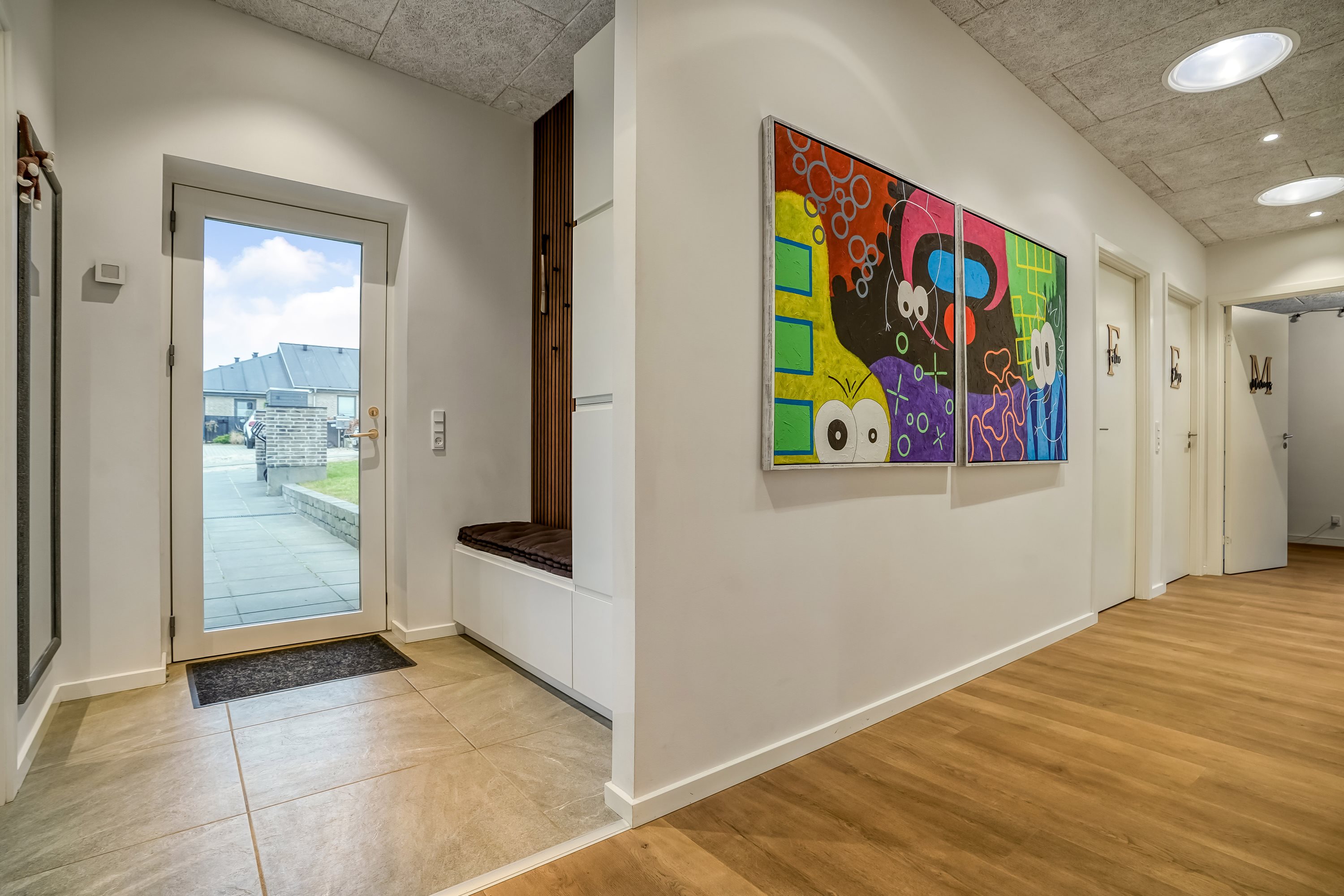 Fremhævet entré billede i fuldskærmstilstand. Billede af Ring Søpark 27, 8740 Brædstrup