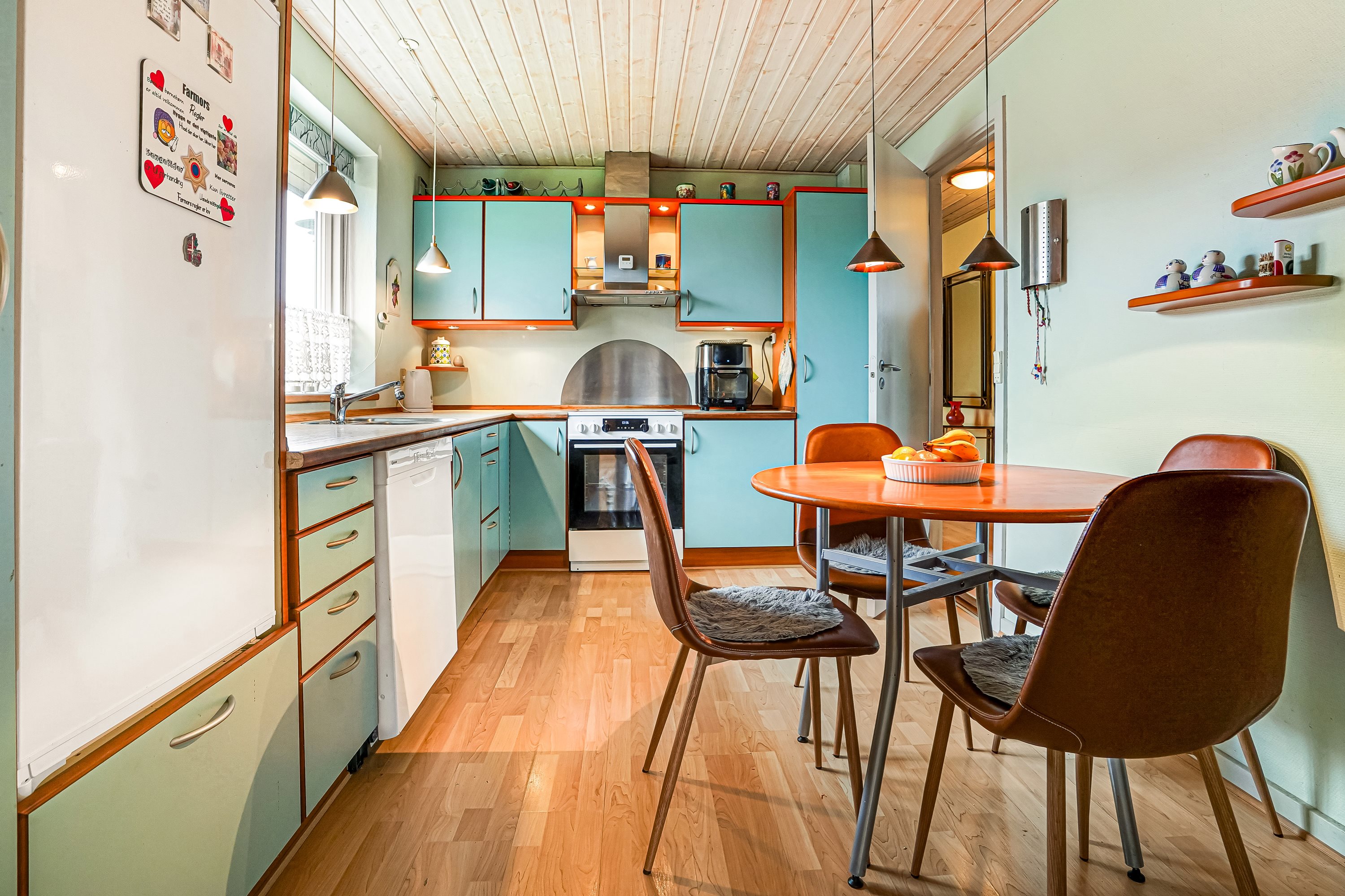 Fremhævet køkken billede i fuldskærmstilstand. Billede af Åbrinken 15, Dortheasminde, 7171 Uldum