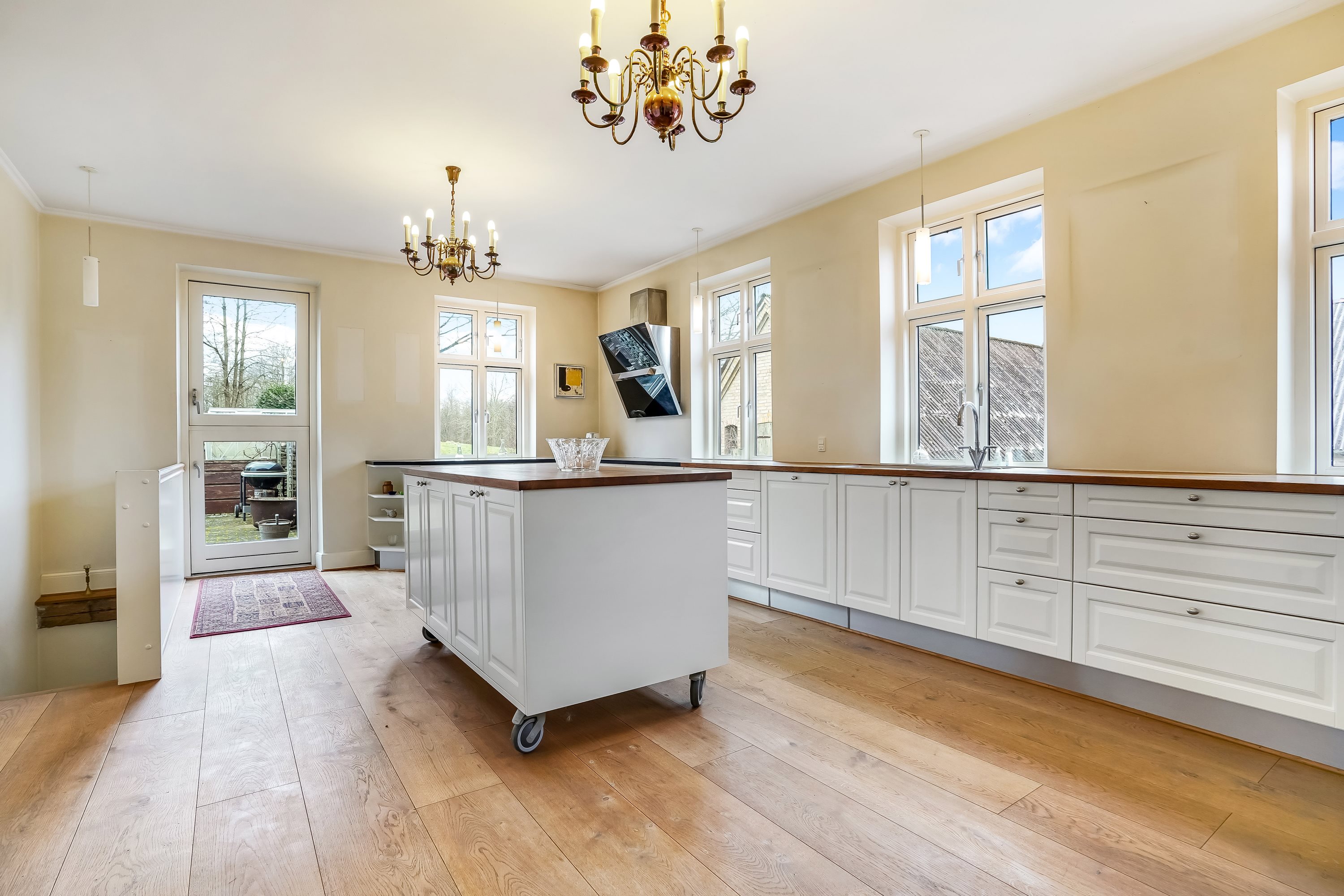 Fremhævet køkken billede i fuldskærmstilstand. Billede af Odensevej 126, Skallebølle, 5492 Vissenbjerg