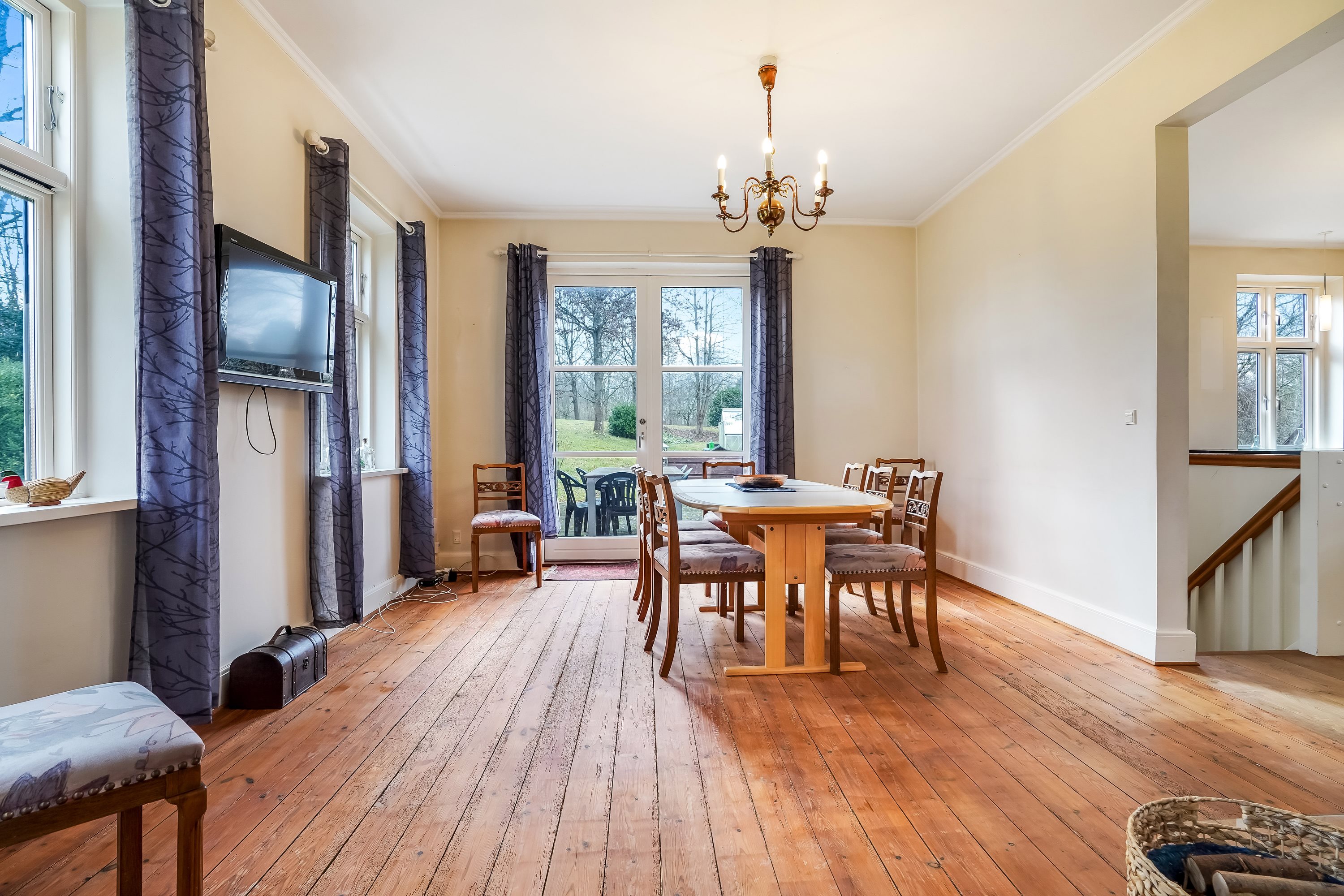 Fremhævet stue billede i fuldskærmstilstand. Billede af Odensevej 126, Skallebølle, 5492 Vissenbjerg