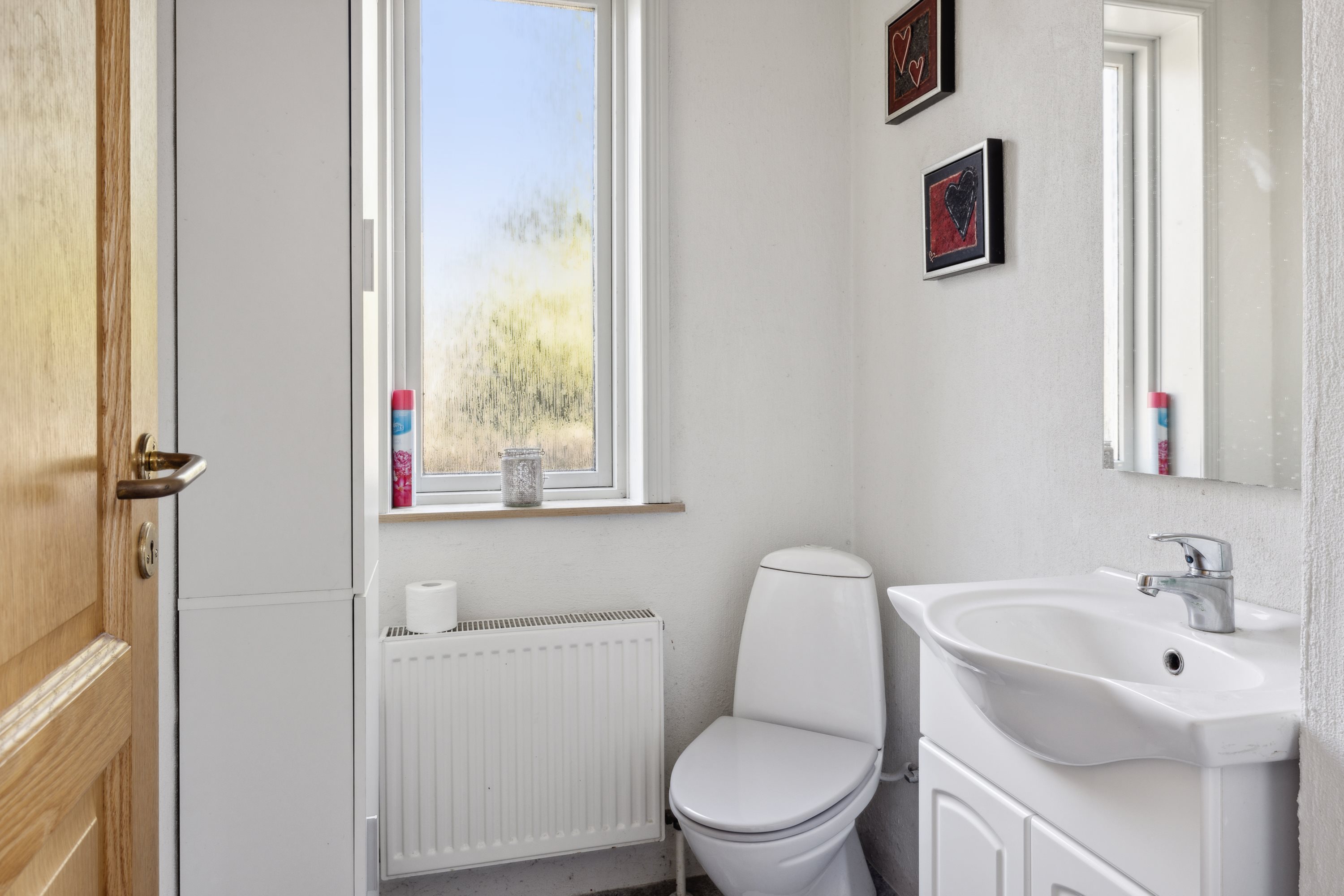 Fremhævet badeværelse billede i fuldskærmstilstand. Billede af Skivevej 230, 8831 Løgstrup