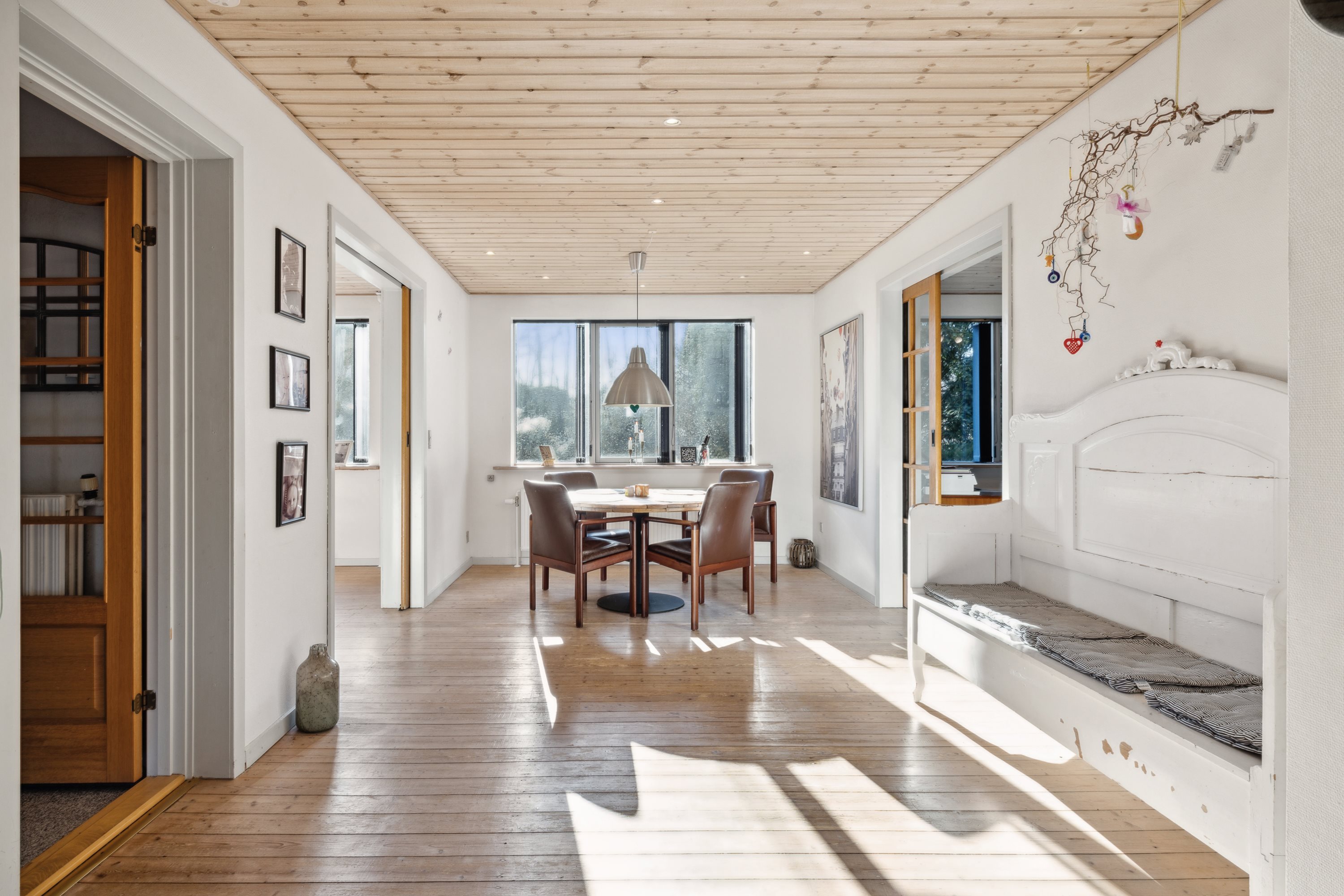 Fremhævet stue billede i fuldskærmstilstand. Billede af Skivevej 230, 8831 Løgstrup