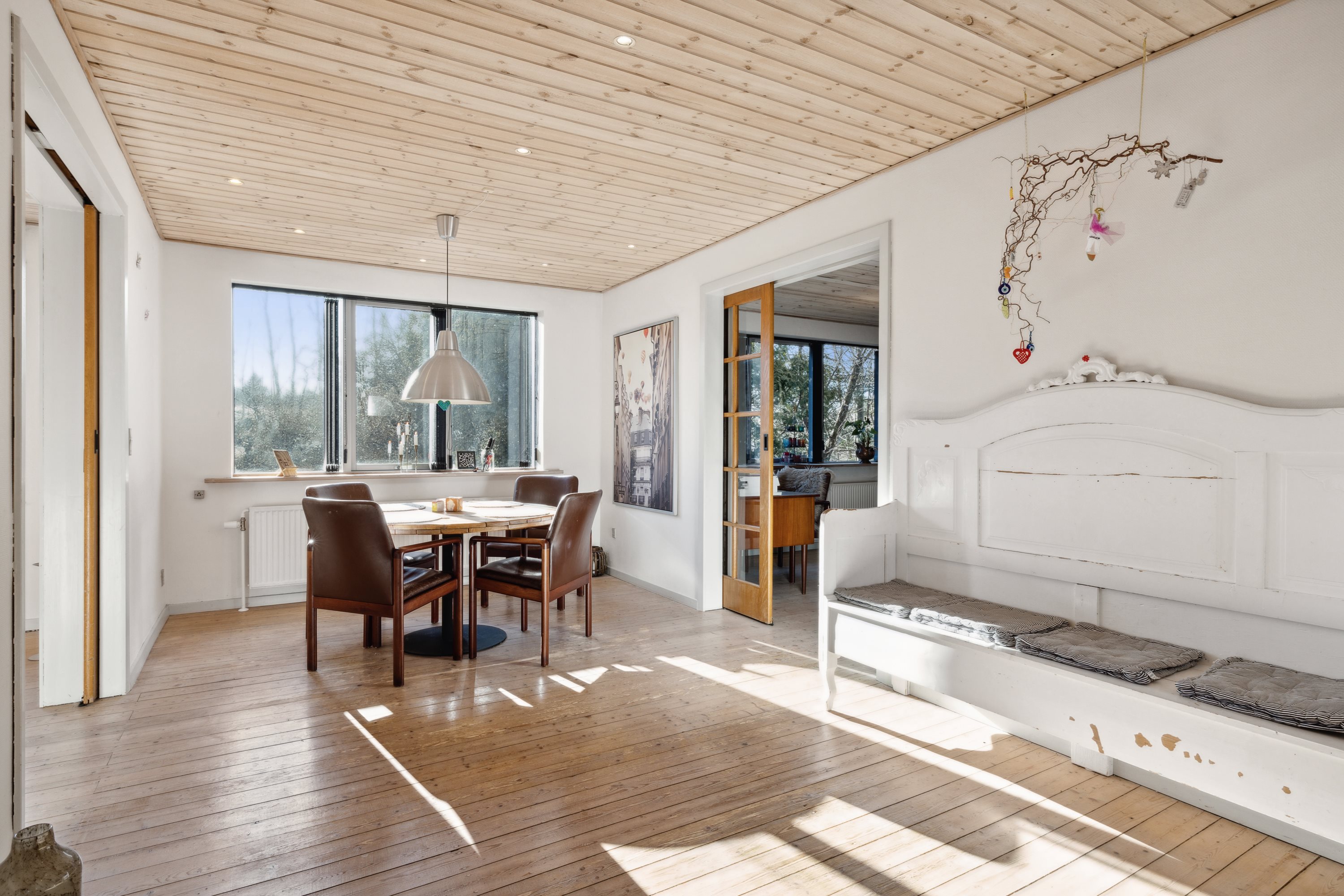 Fremhævet stue billede i fuldskærmstilstand. Billede af Skivevej 230, 8831 Løgstrup