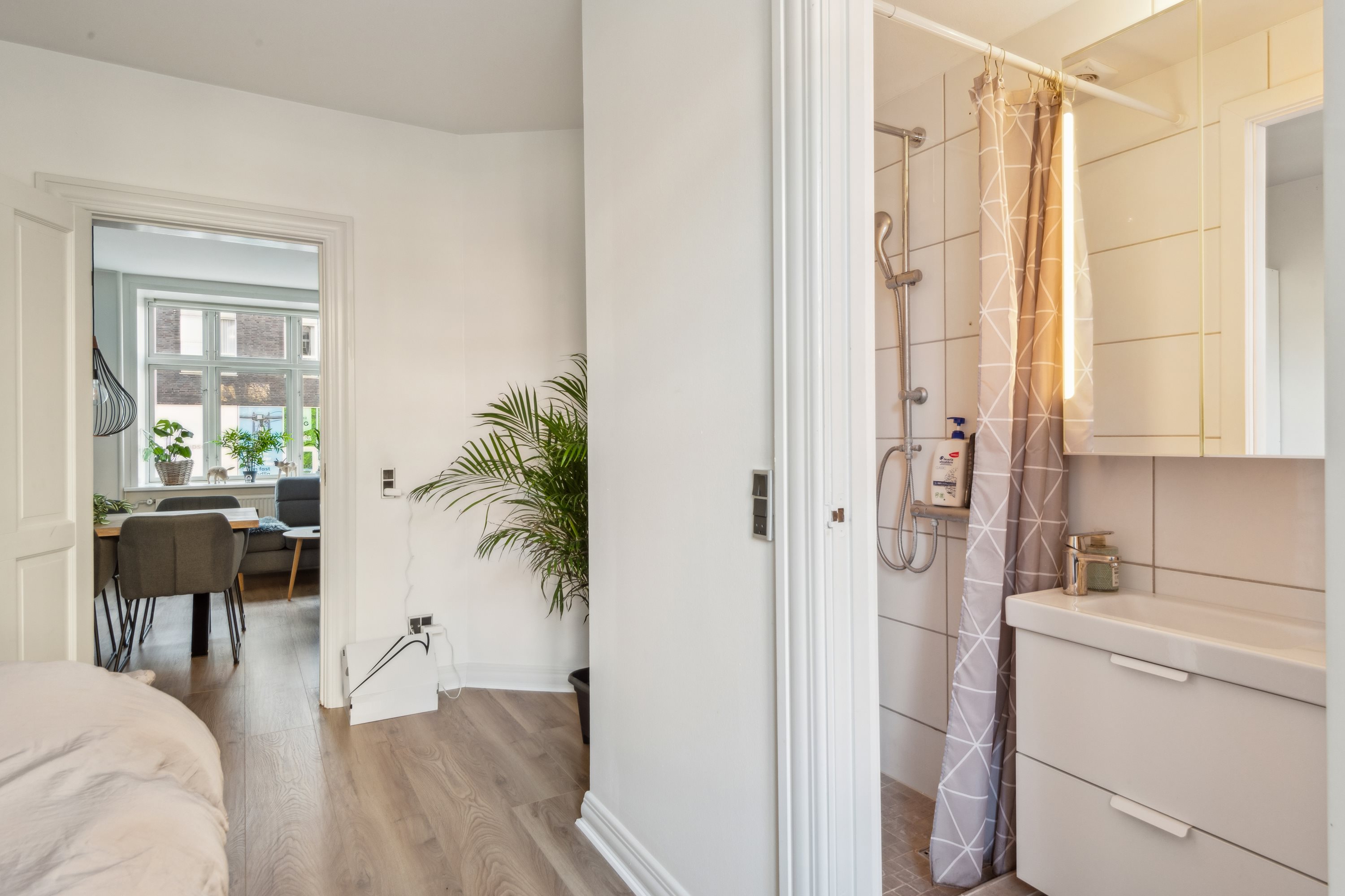 Fremhævet gang billede i fuldskærmstilstand. Billede af Jyllandsgade 19, st.. th., 9000 Aalborg