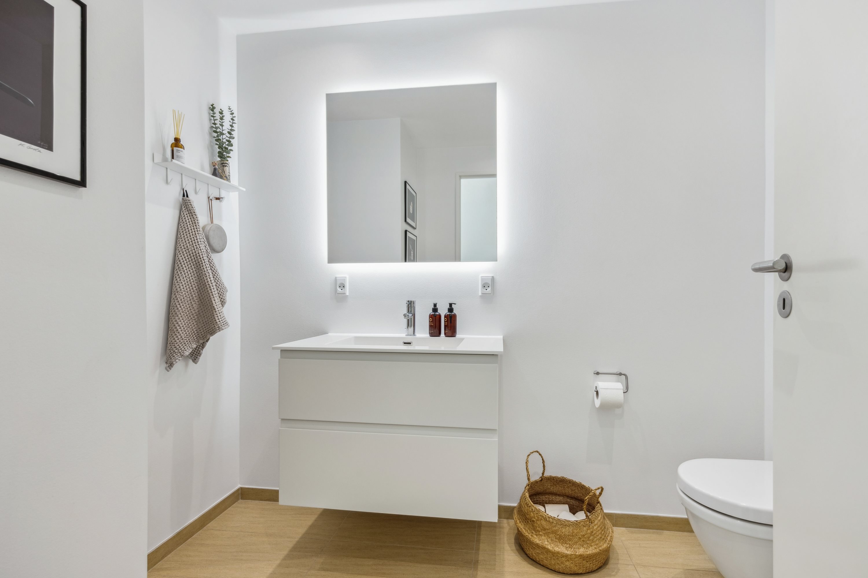 Fremhævet badeværelse billede i fuldskærmstilstand. Billede af Sundby Brygge 11, st.. mf., 9400 Nørresundby