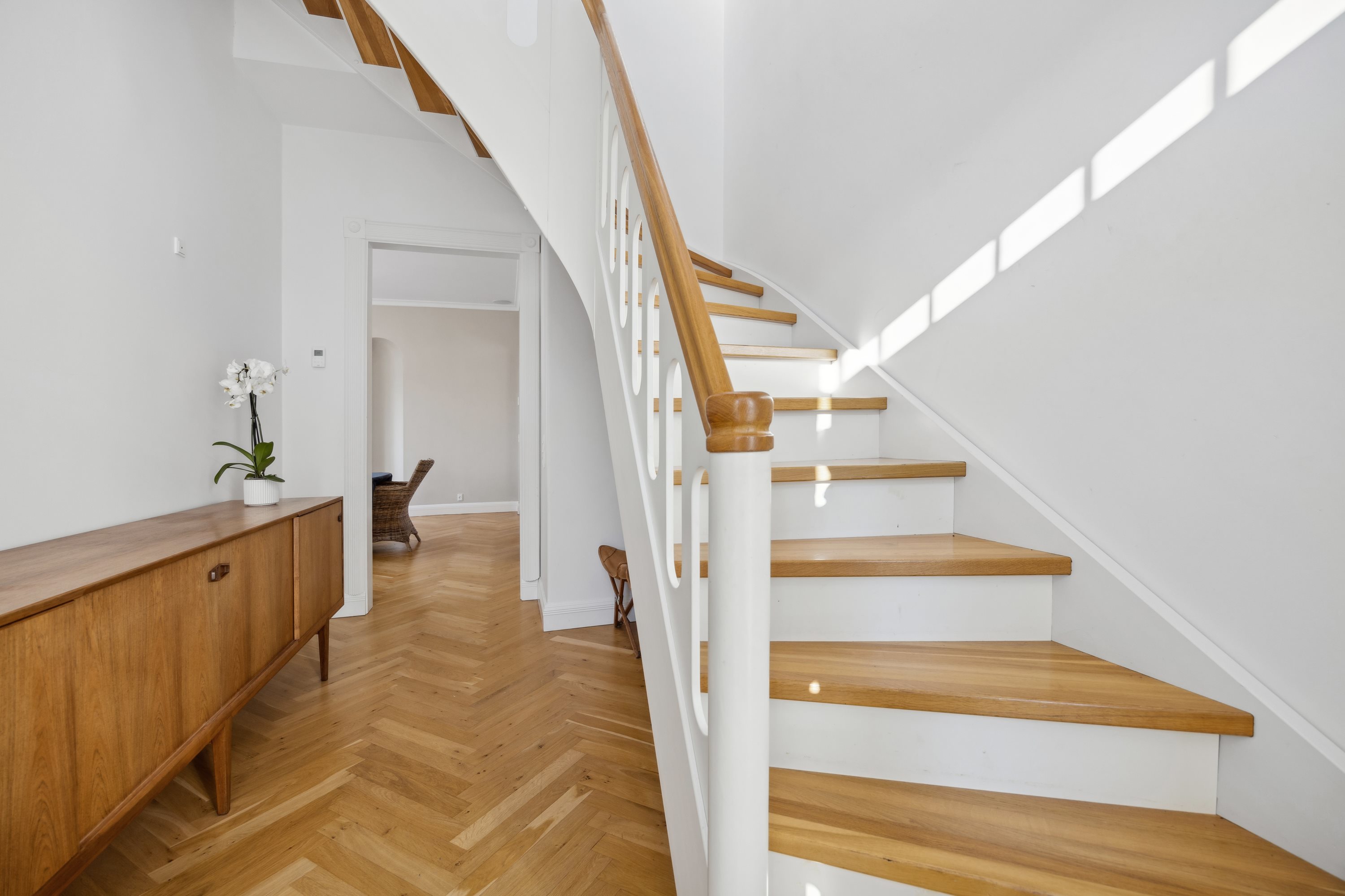 Fremhævet trappe billede i fuldskærmstilstand. Billede af Galstersgade 4, 9400 Nørresundby