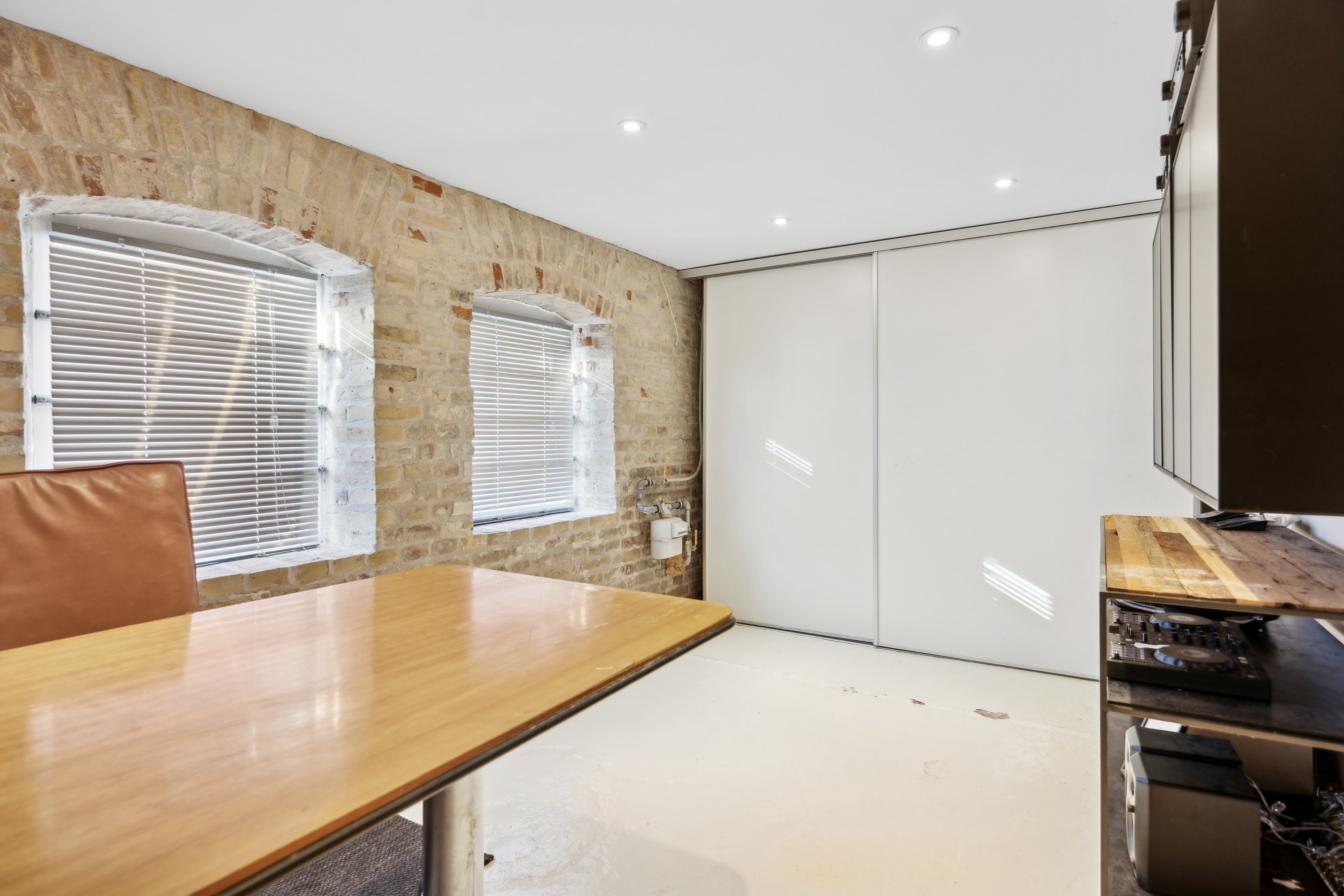 Fremhævet værelse billede i fuldskærmstilstand. Billede af Galstersgade 4, 9400 Nørresundby