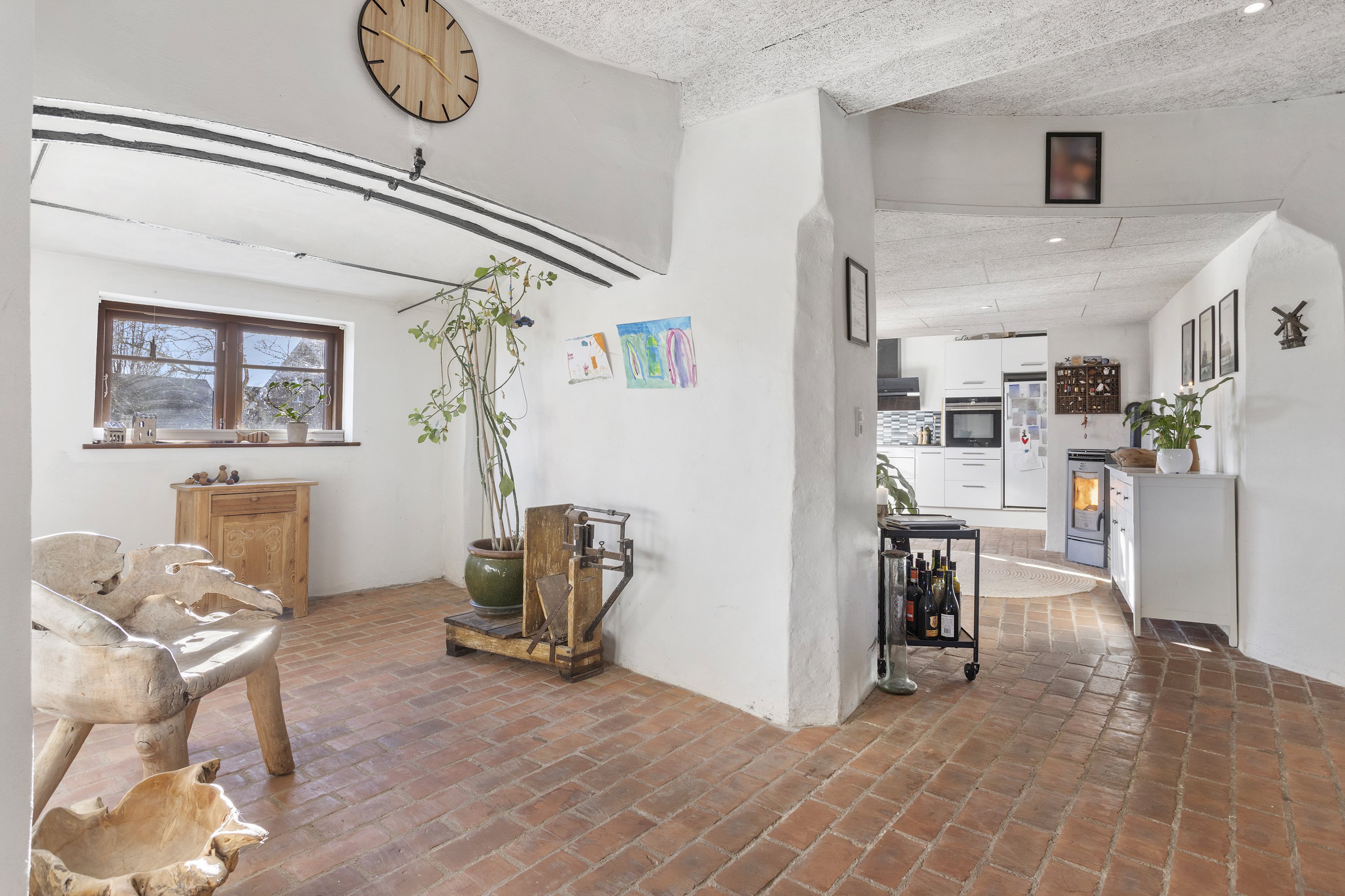 Fremhævet stue billede i fuldskærmstilstand. Billede af Møllebakken 11A, 9870 Sindal