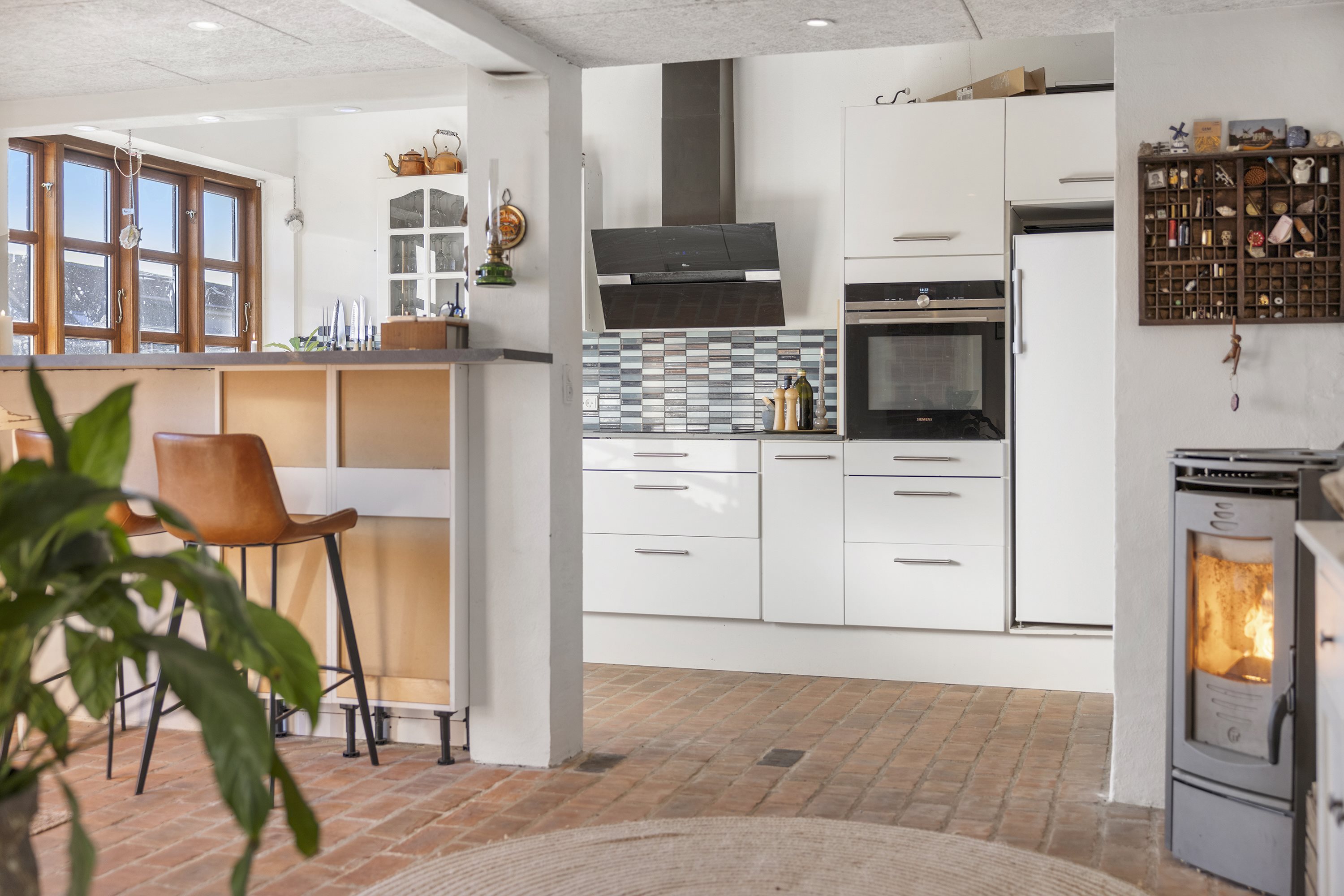 Fremhævet køkken alrum billede i fuldskærmstilstand. Billede af Møllebakken 11A, 9870 Sindal