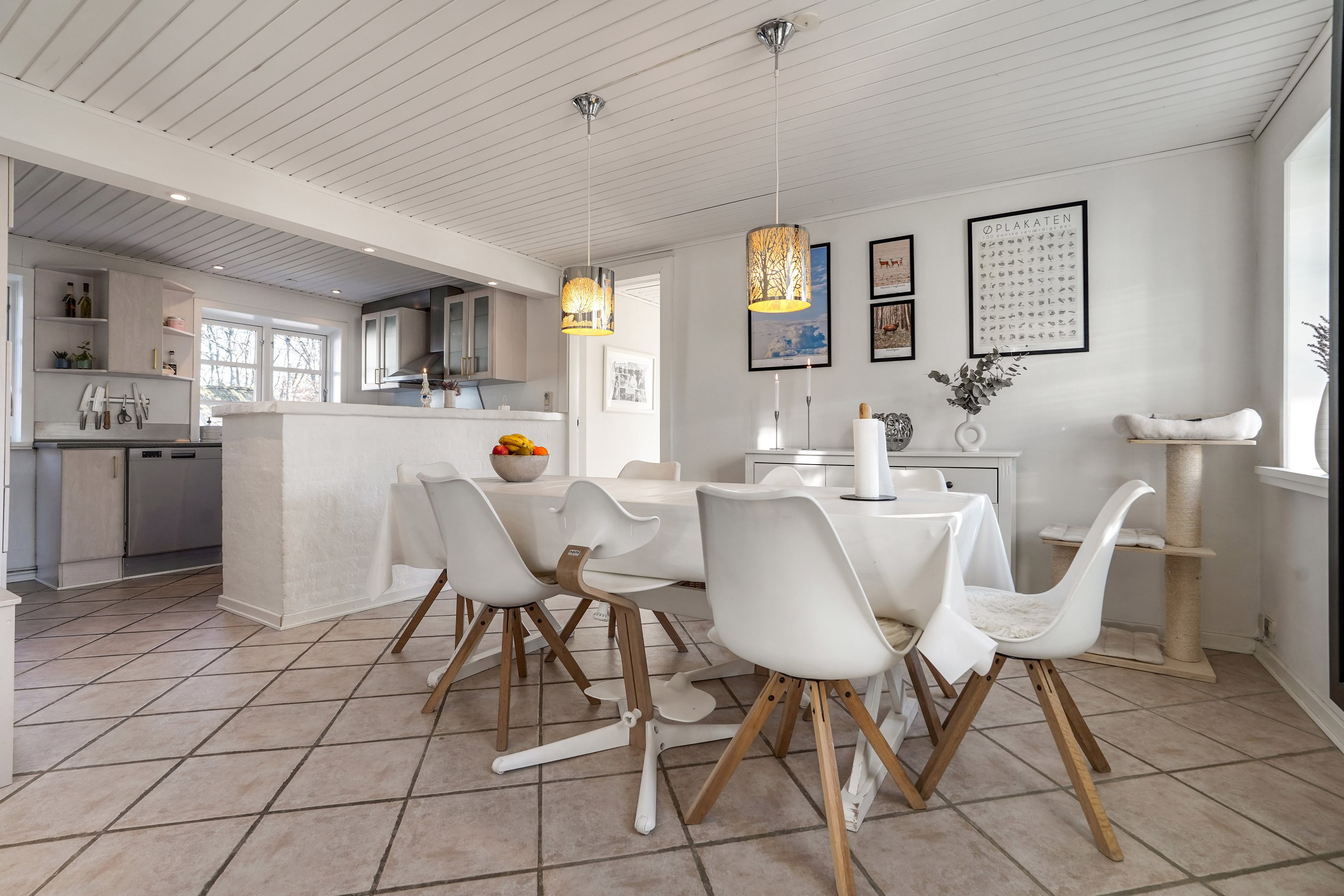 Fremhævet køkken billede i fuldskærmstilstand. Billede af Nybølvej 16, Vejlby, 5500 Middelfart