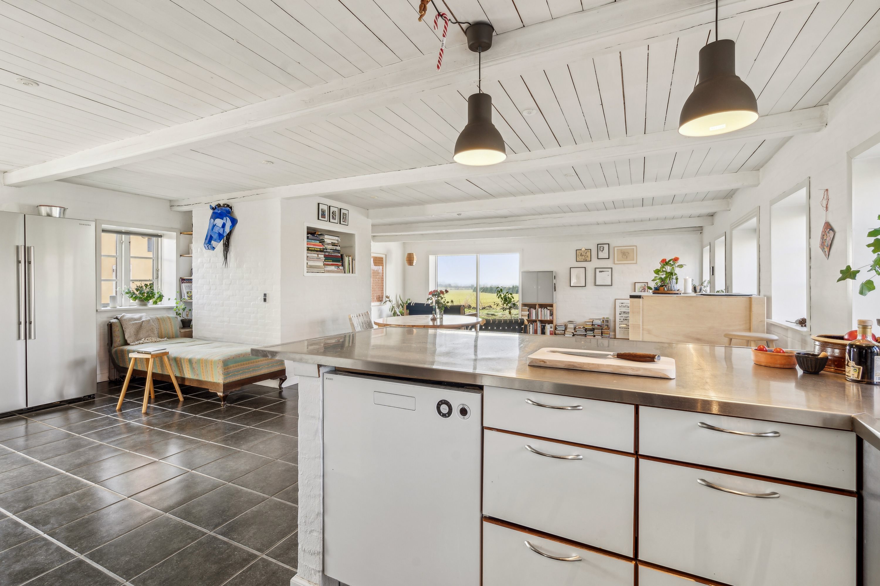 Fremhævet køkken billede i fuldskærmstilstand. Billede af Vårøvej 13, Tåsinge, 5700 Svendborg