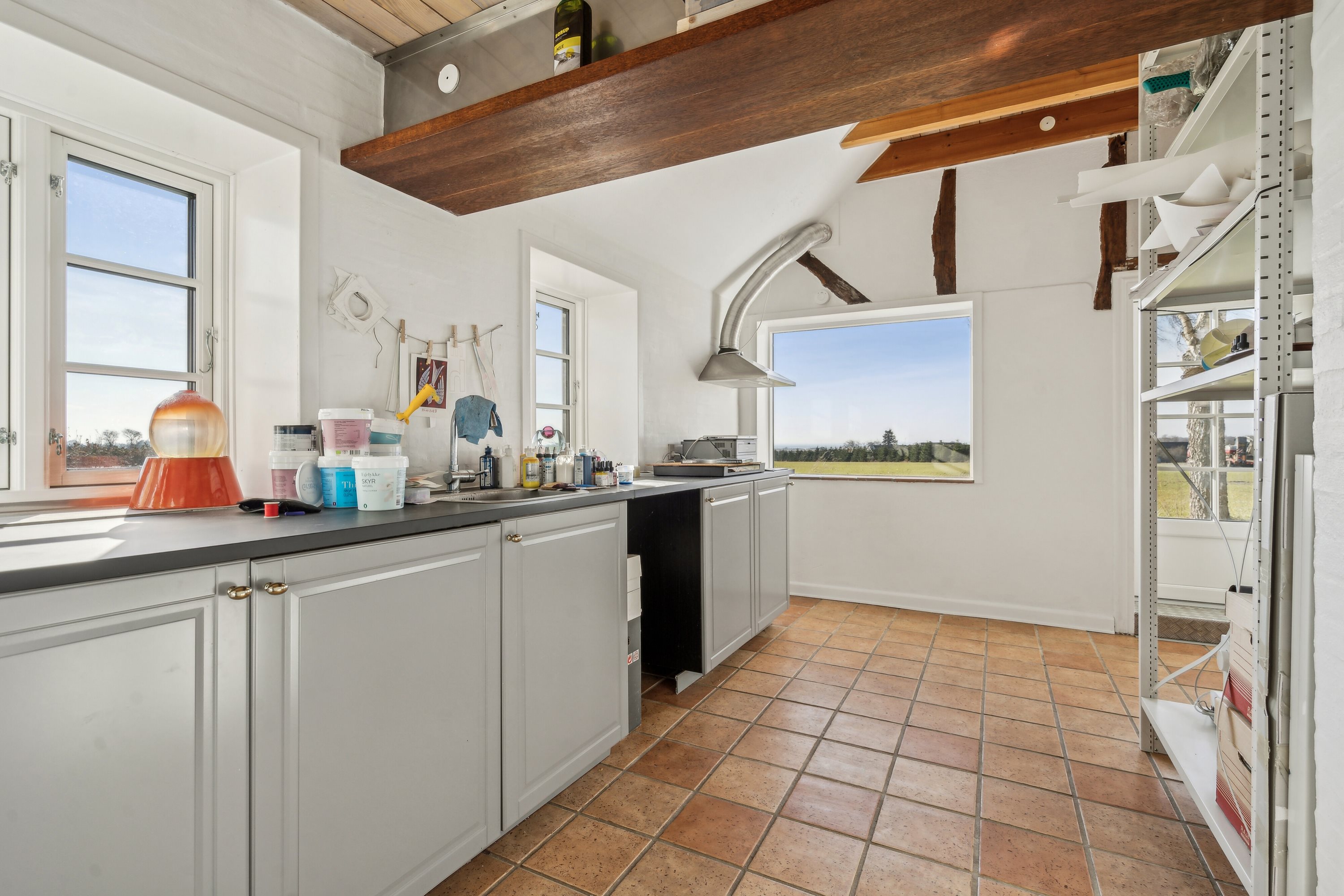 Fremhævet køkken billede i fuldskærmstilstand. Billede af Vårøvej 13, Tåsinge, 5700 Svendborg