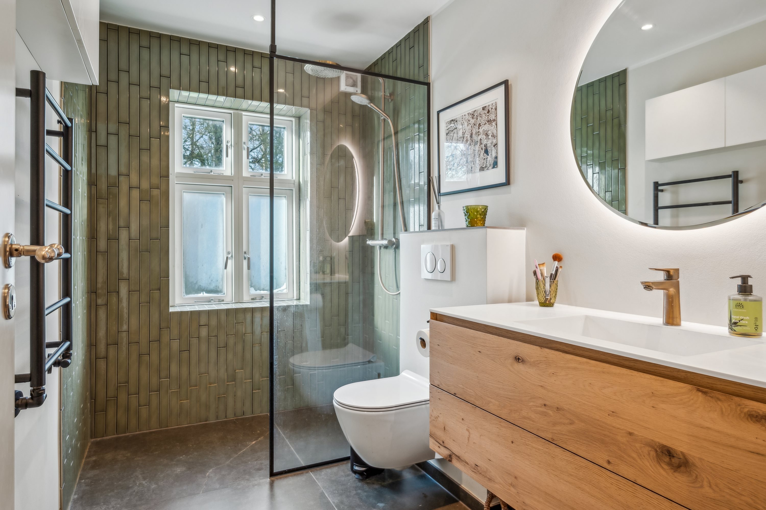 Fremhævet badeværelse billede i fuldskærmstilstand. Billede af Skovvejen 91, 8000 Aarhus C