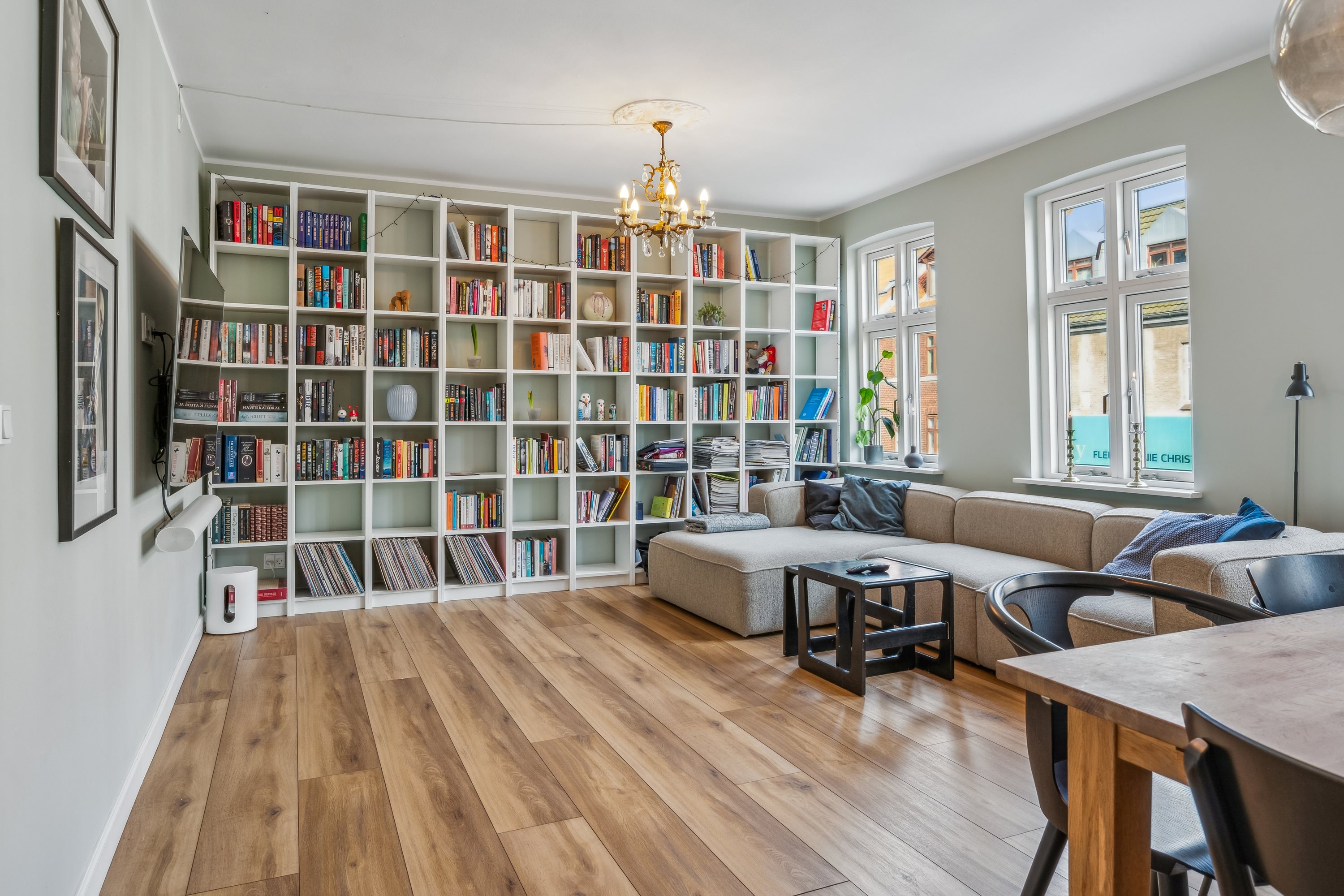 Fremhævet stue billede i fuldskærmstilstand. Billede af Skovvejen 91, 8000 Aarhus C