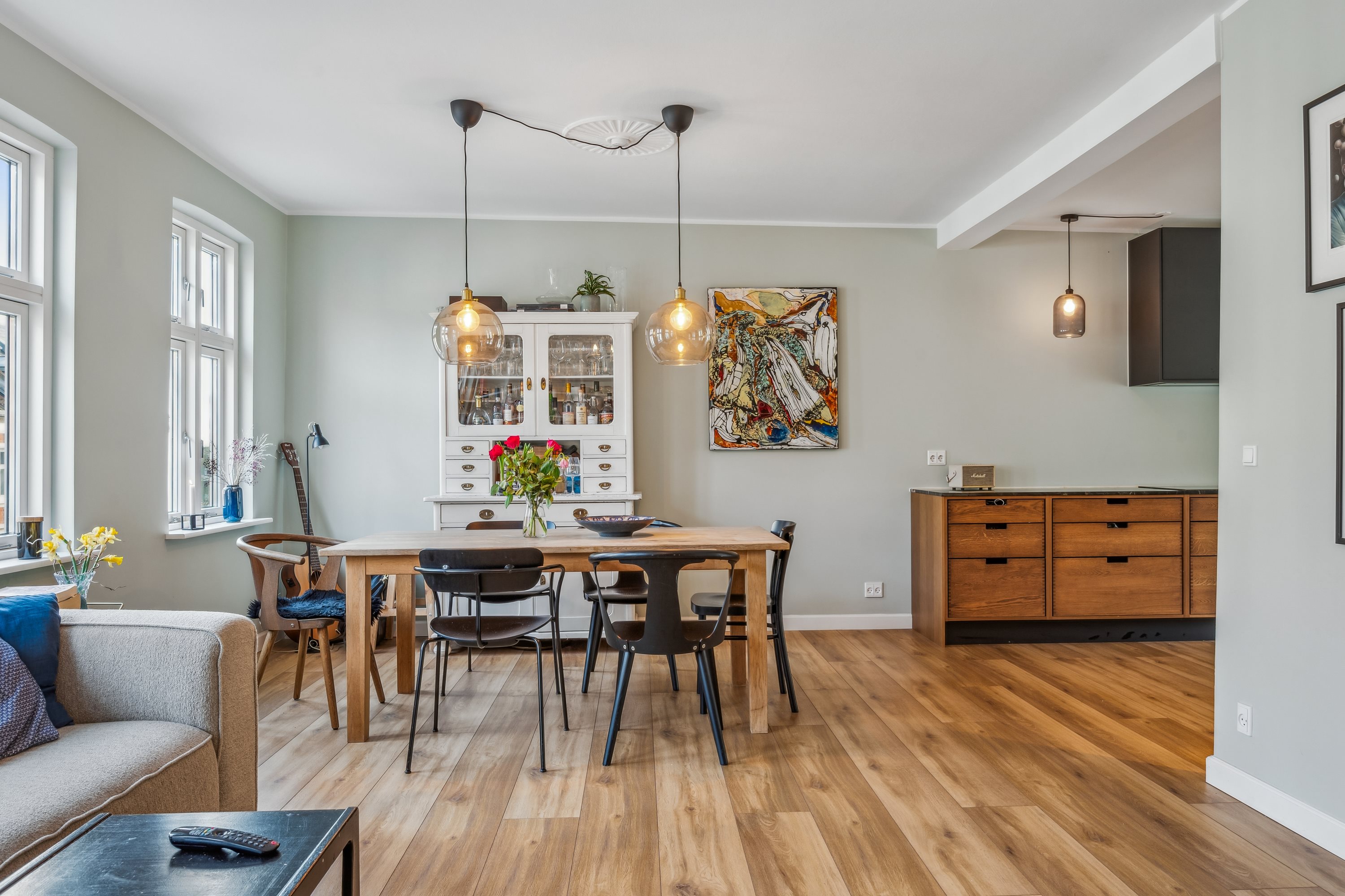 Fremhævet stue billede i fuldskærmstilstand. Billede af Skovvejen 91, 8000 Aarhus C