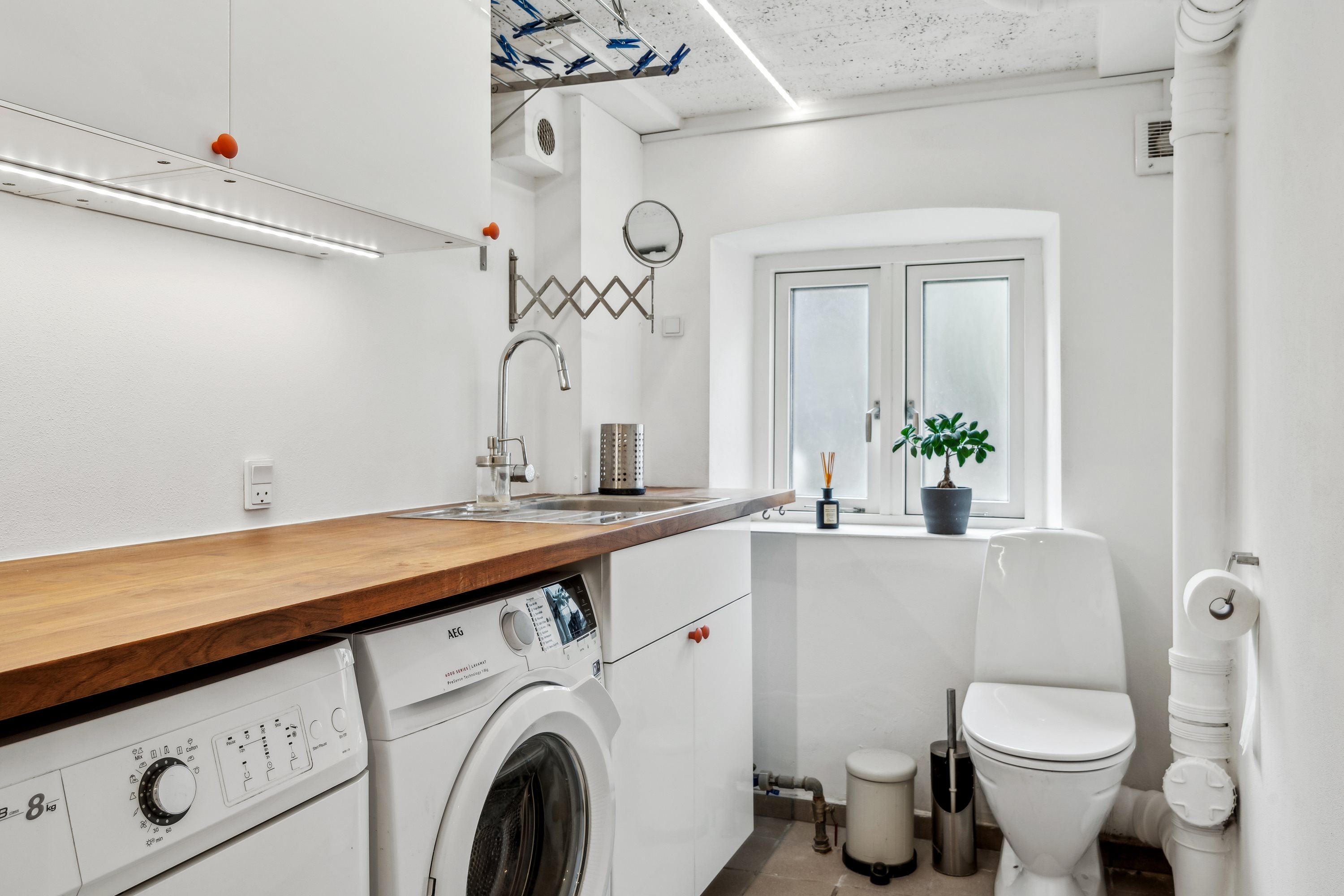 Fremhævet badeværelse billede i fuldskærmstilstand. Billede af Skovvejen 91, 8000 Aarhus C