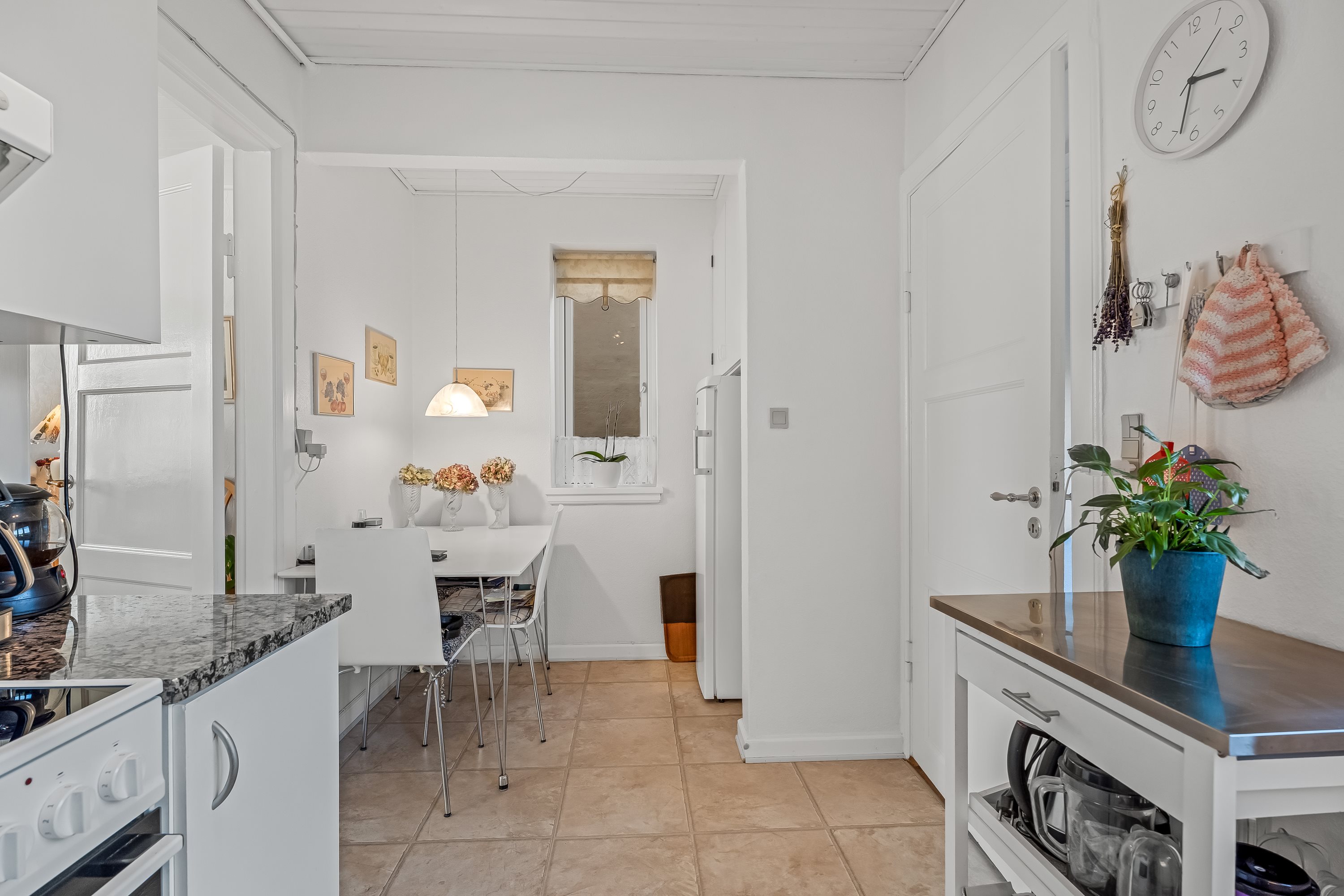 Fremhævet køkken billede i fuldskærmstilstand. Billede af Østervang 31, 4930 Maribo