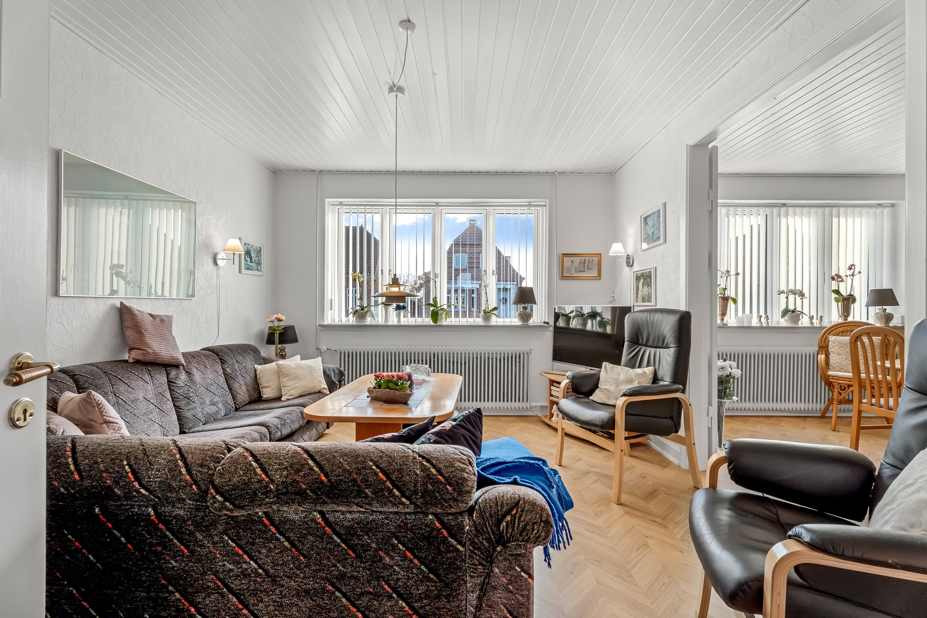 Fremhævet stue billede i fuldskærmstilstand. Billede af Østervang 31, 4930 Maribo